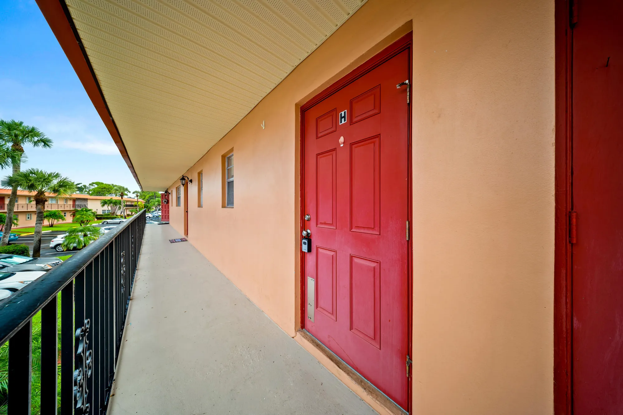 Property Slideshow image 3 of 27 | 1979 sw palm city rd h, Stuart, FL, 34994