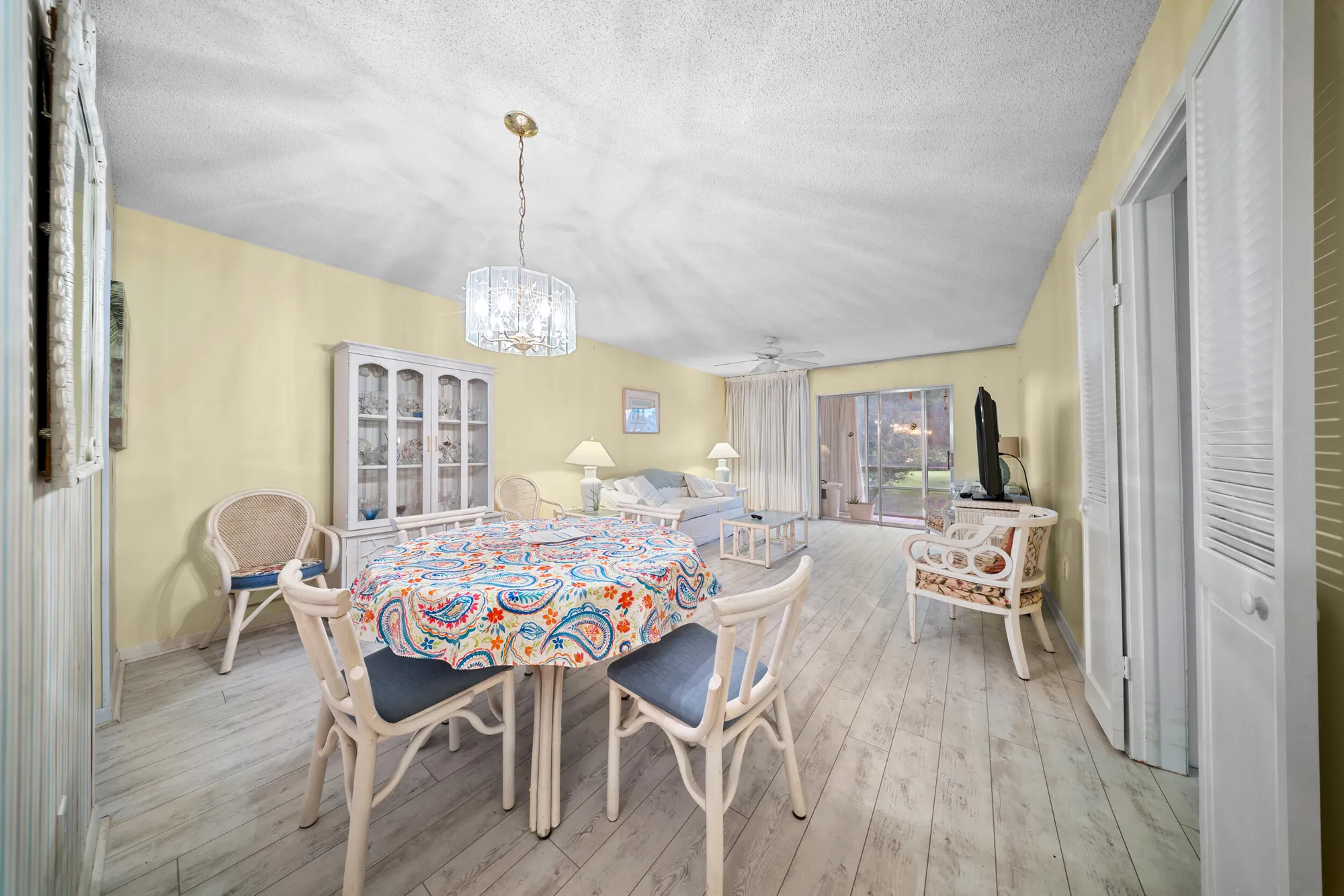 Property Slideshow image 6 of 27 | 1979 sw palm city rd h, Stuart, FL, 34994