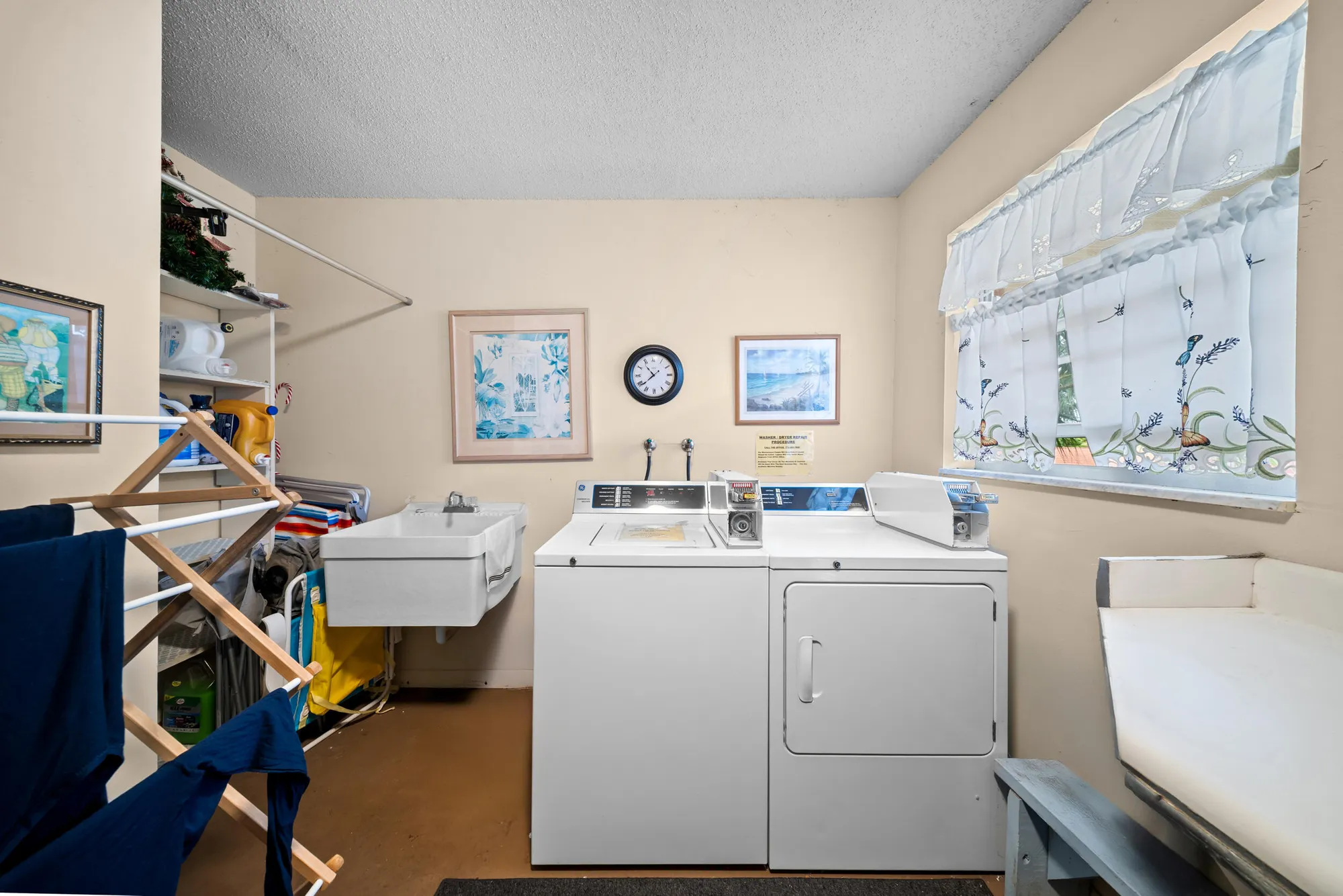 Property Slideshow image 19 of 27 | 1979 sw palm city rd h, Stuart, FL, 34994