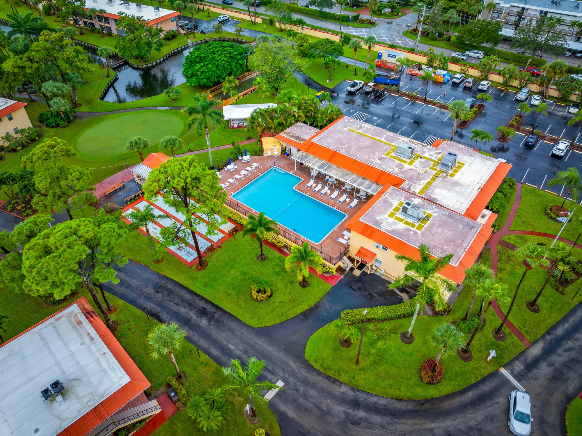 Property Slideshow image 20 of 27 | 1979 sw palm city rd h, Stuart, FL, 34994