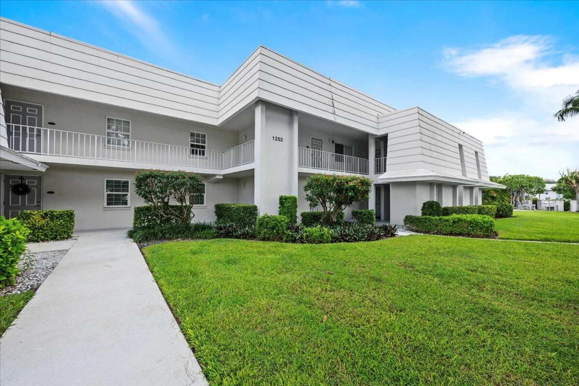 Property Slideshow image 4 of 38 | 1252 sugar sands blvd apt 137, Riviera Beach, FL, 33404