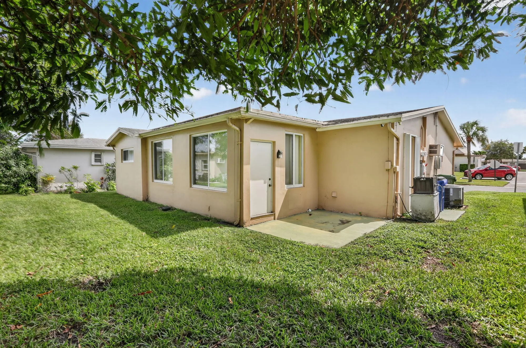 Property Slideshow image 23 of 33 | 6945 nw 14th st, Margate, FL, 33063