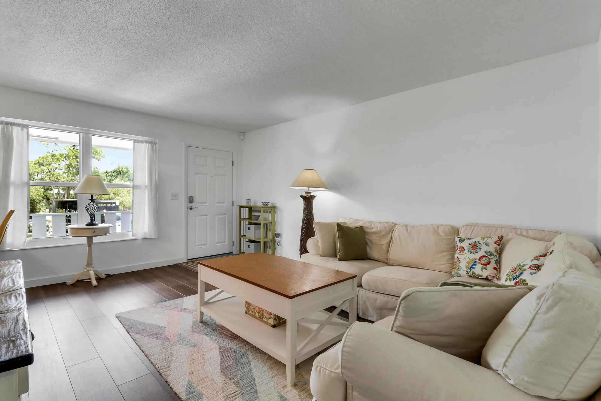 Property Slideshow image 6 of 19 | 2929 se ocean blvd # 1-9, Stuart, FL, 34996