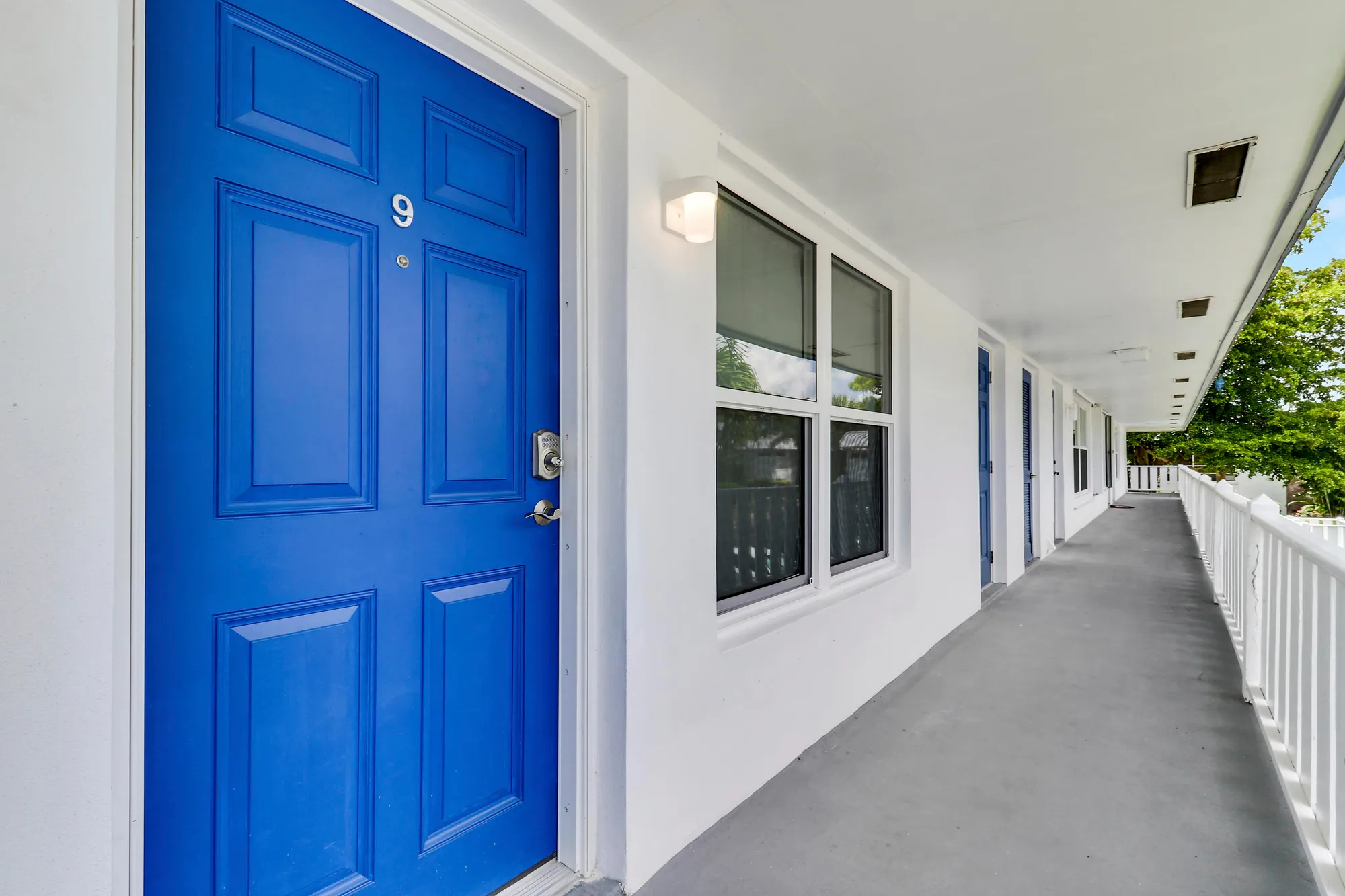 Property Slideshow image 2 of 19 | 2929 se ocean blvd # 1-9, Stuart, FL, 34996