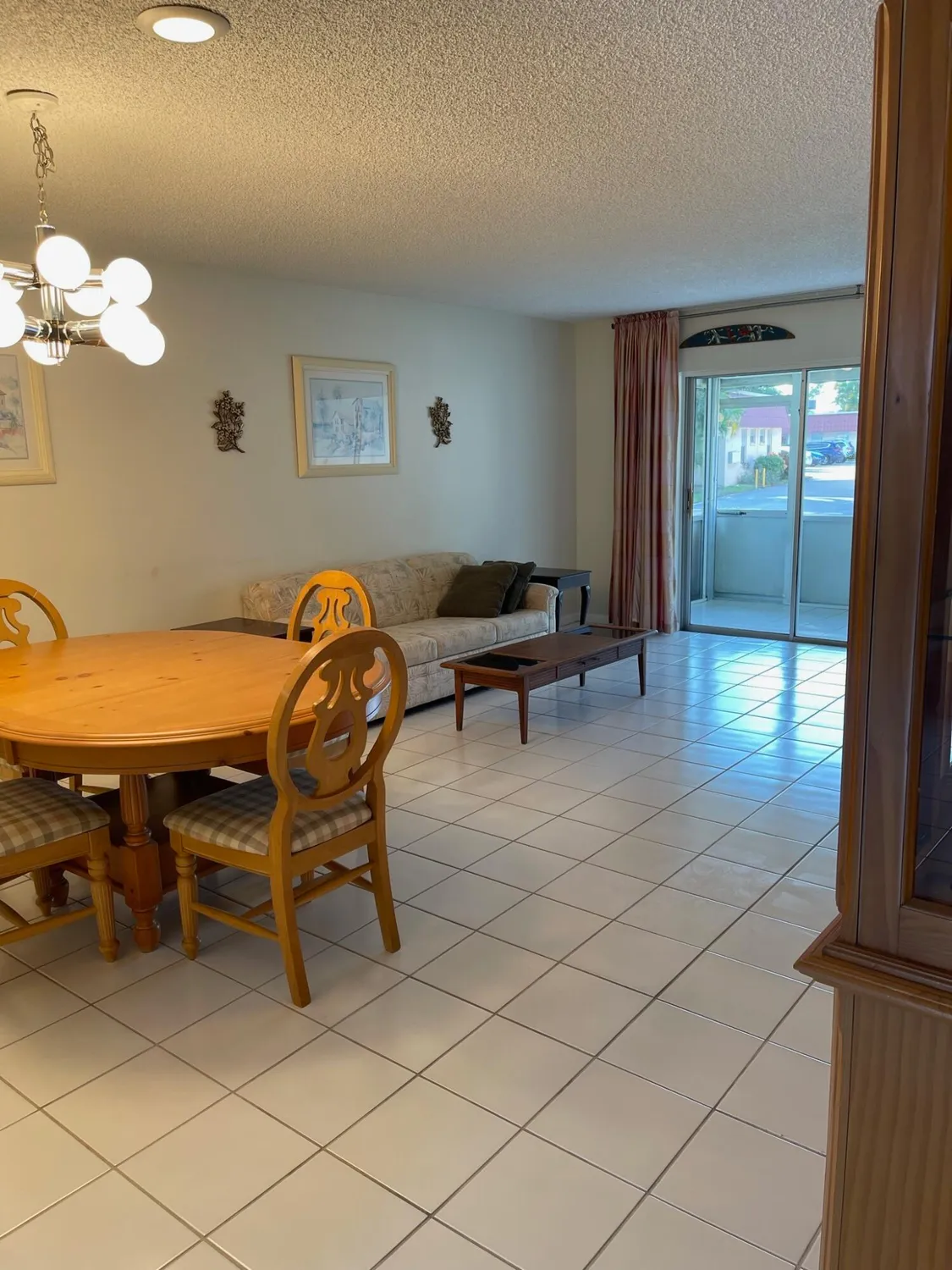 Property Slideshow image 7 of 24 | 570 laconia cir, Lake Worth, FL, 33467