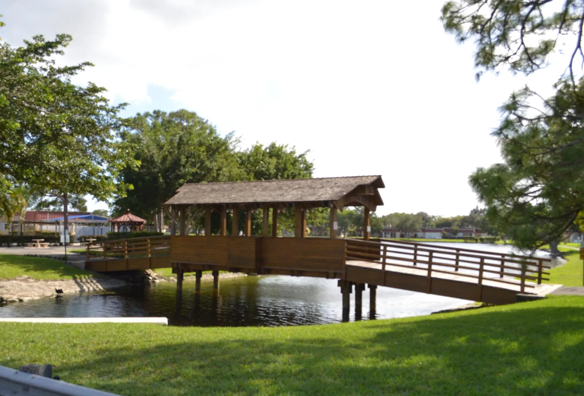 Property Slideshow image 17 of 24 | 570 laconia cir, Lake Worth, FL, 33467