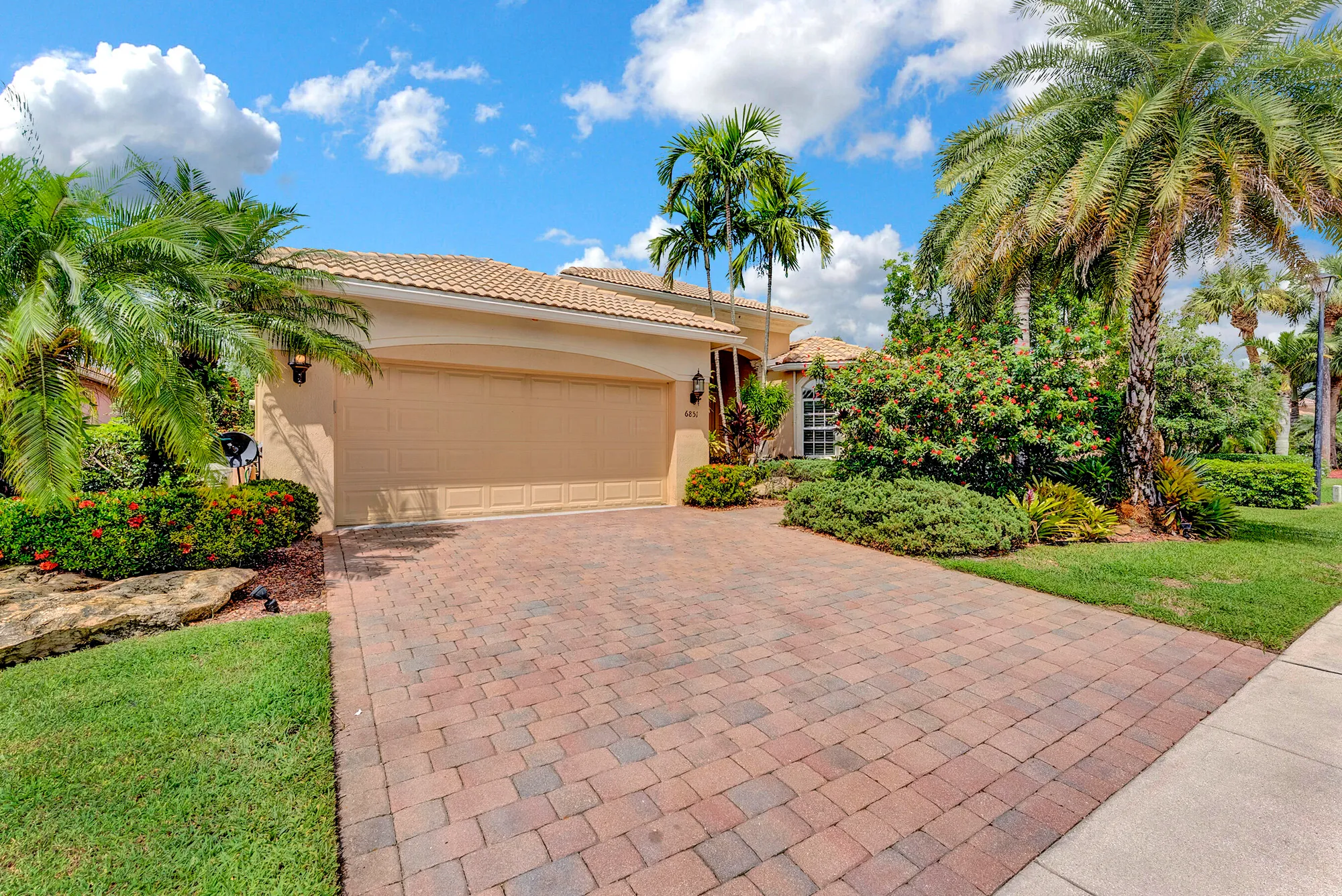 Property Slideshow image 5 of 54 | 6851 milani st, Lake Worth, FL, 33467