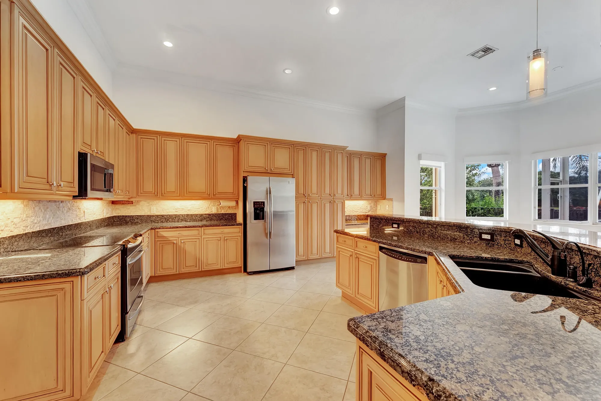 Property Slideshow image 12 of 54 | 6851 milani st, Lake Worth, FL, 33467