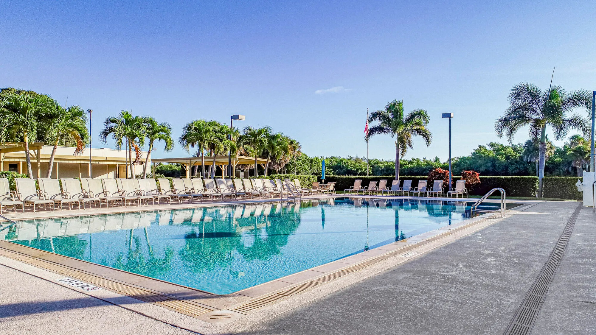 Property Slideshow image 37 of 39 | 44 vista gardens trl apt 104, Vero Beach, FL, 32962