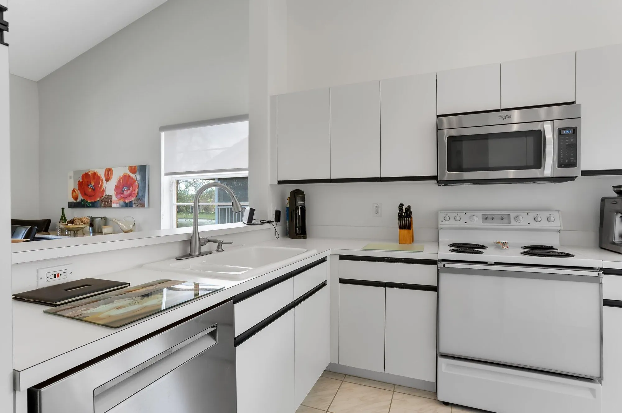 Property Slideshow image 25 of 55 | 9927 seacrest cir apt 202, Boynton Beach, FL, 33437
