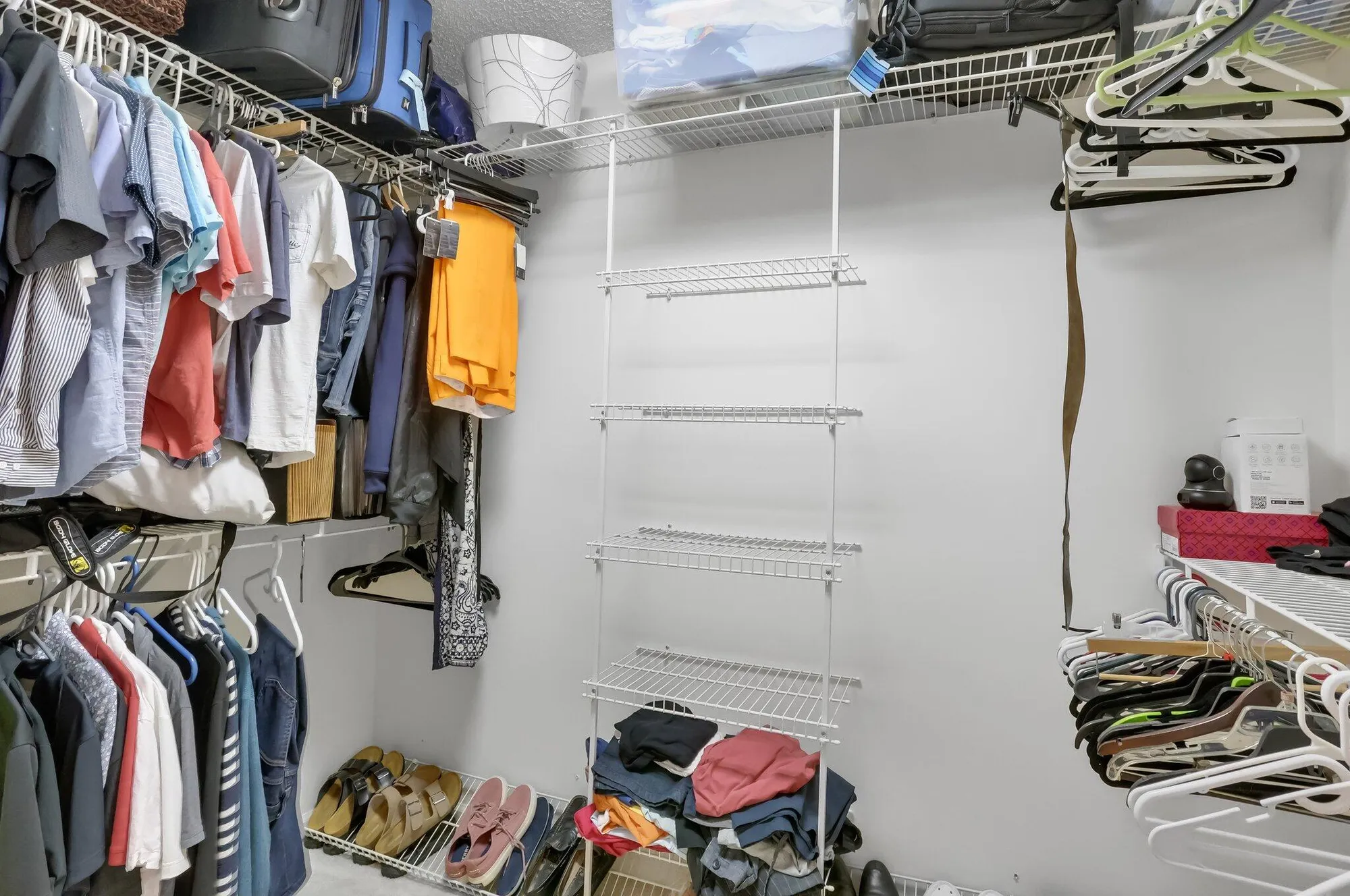 Property Slideshow image 33 of 55 | 9927 seacrest cir apt 202, Boynton Beach, FL, 33437