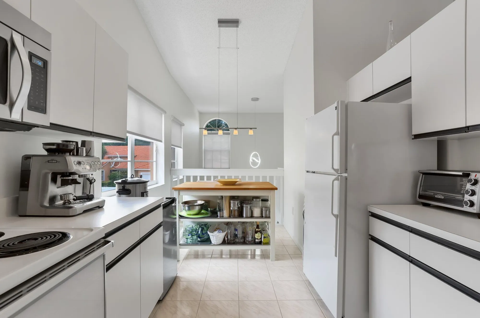 Property Slideshow image 29 of 55 | 9927 seacrest cir apt 202, Boynton Beach, FL, 33437