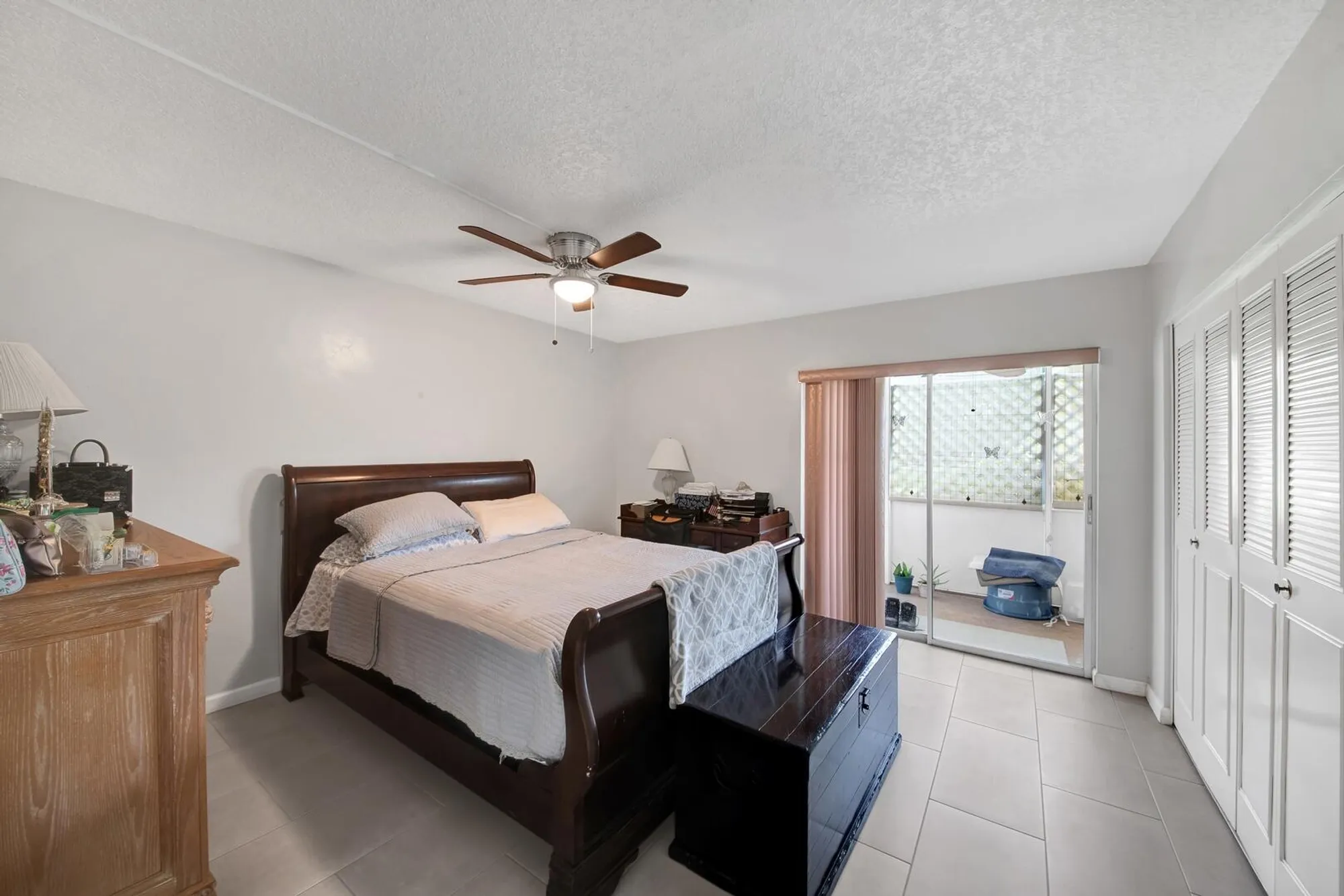 Property Slideshow image 14 of 24 | 2812 garden dr 109, Lake Worth, FL, 33461