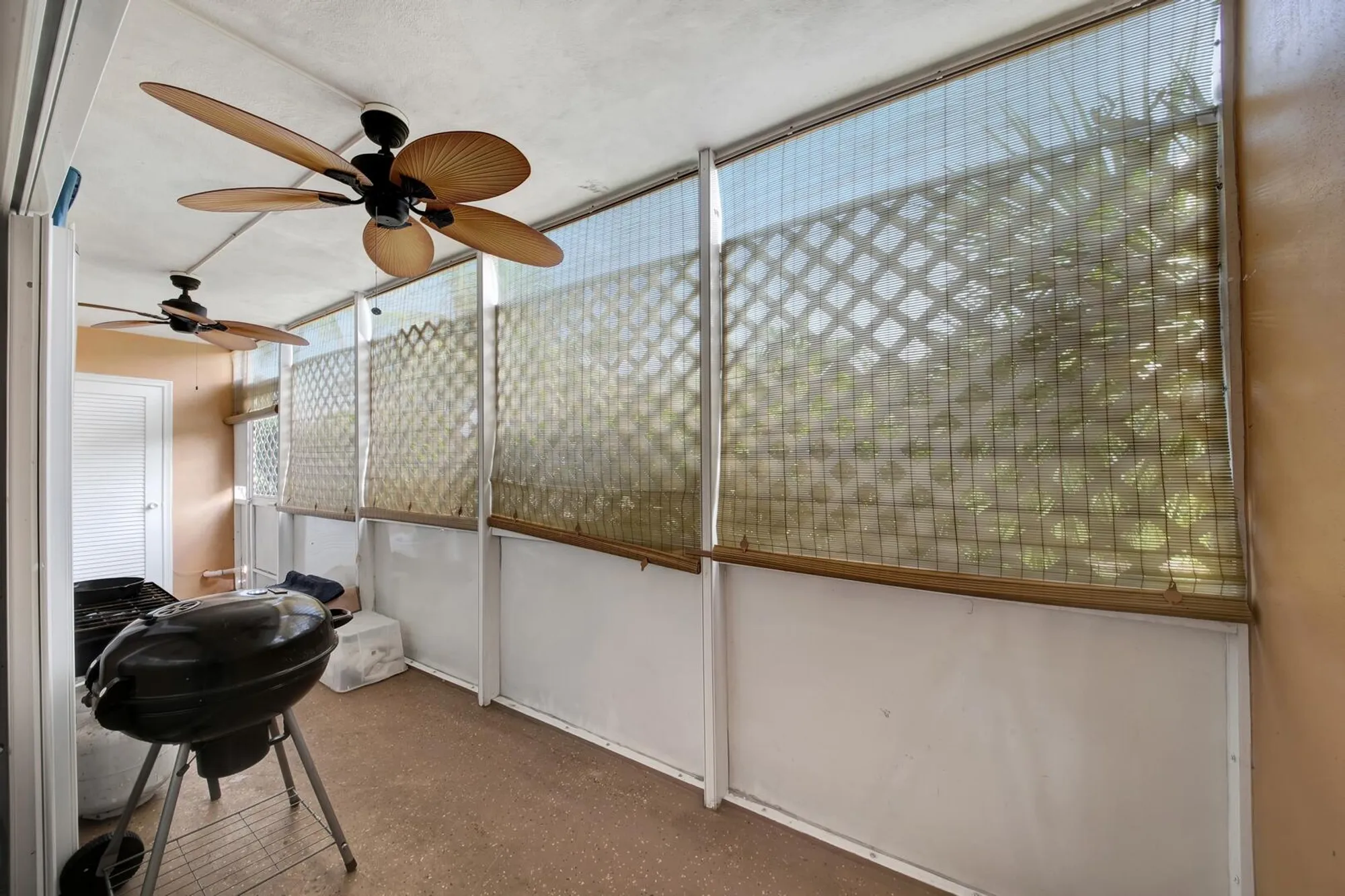 Property Slideshow image 17 of 24 | 2812 garden dr 109, Lake Worth, FL, 33461