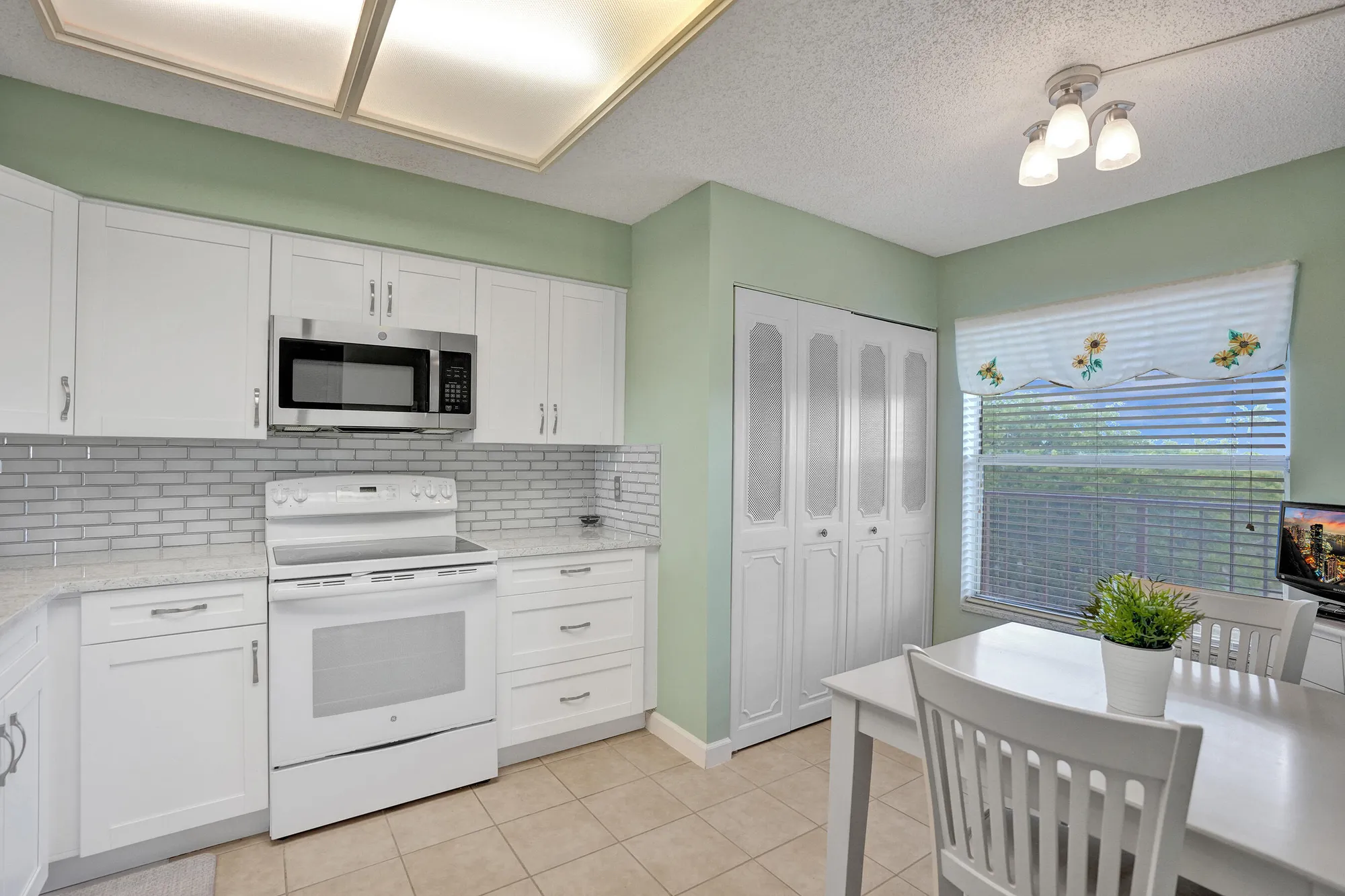 Property Slideshow image 5 of 36 | 14623 bonaire blvd apt 503, Delray Beach, FL, 33446