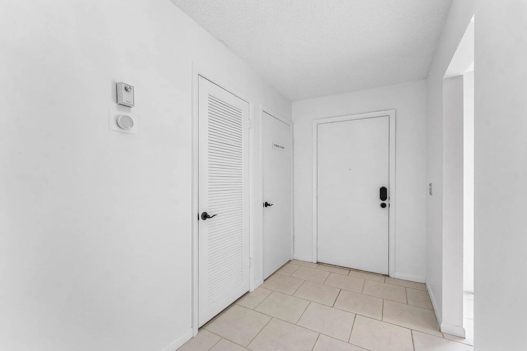 Property Slideshow image 5 of 53 | 8566 casa del lago 47 f, Boca Raton, FL, 33433