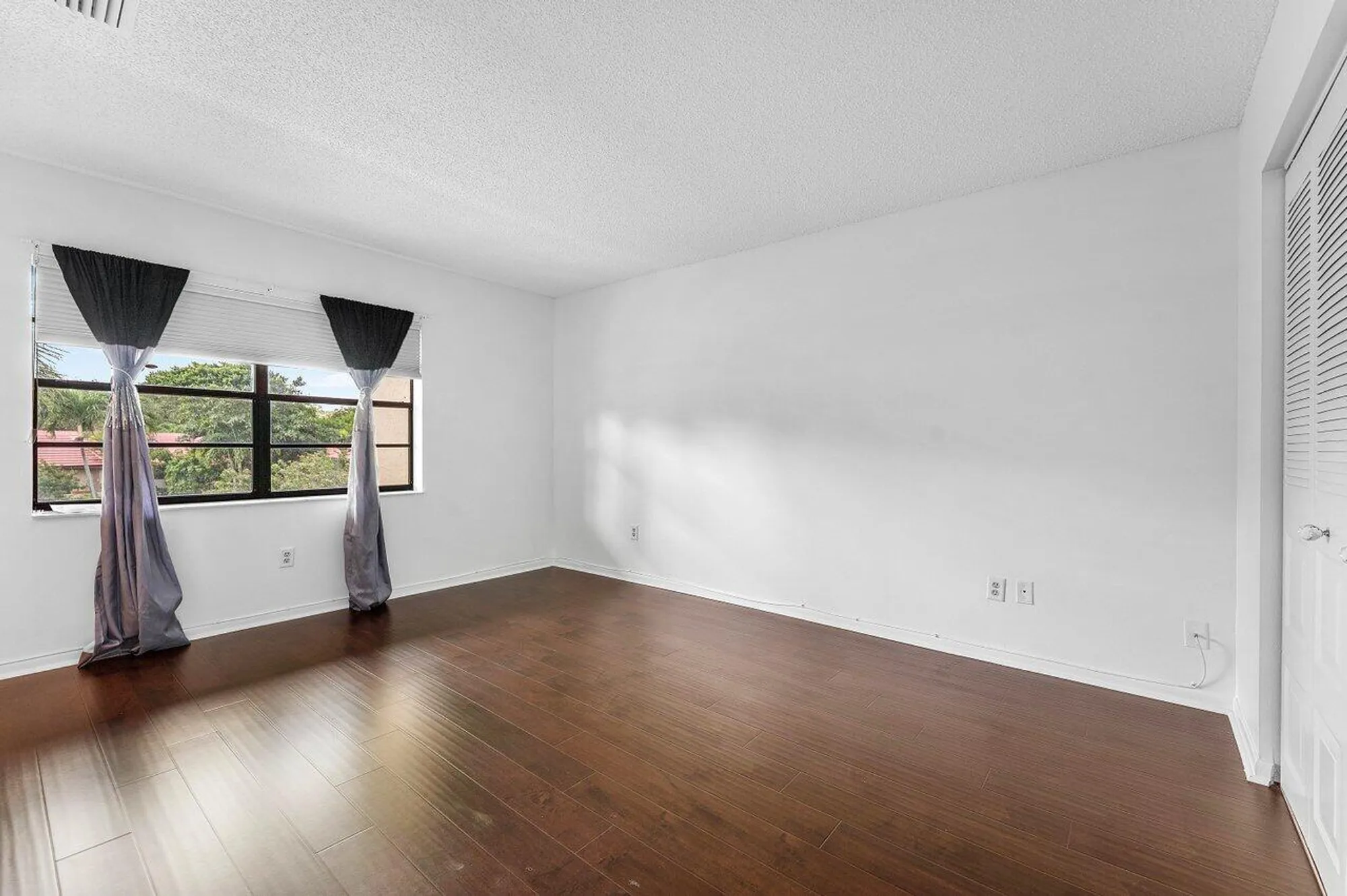 Property Slideshow image 13 of 53 | 8566 casa del lago 47 f, Boca Raton, FL, 33433