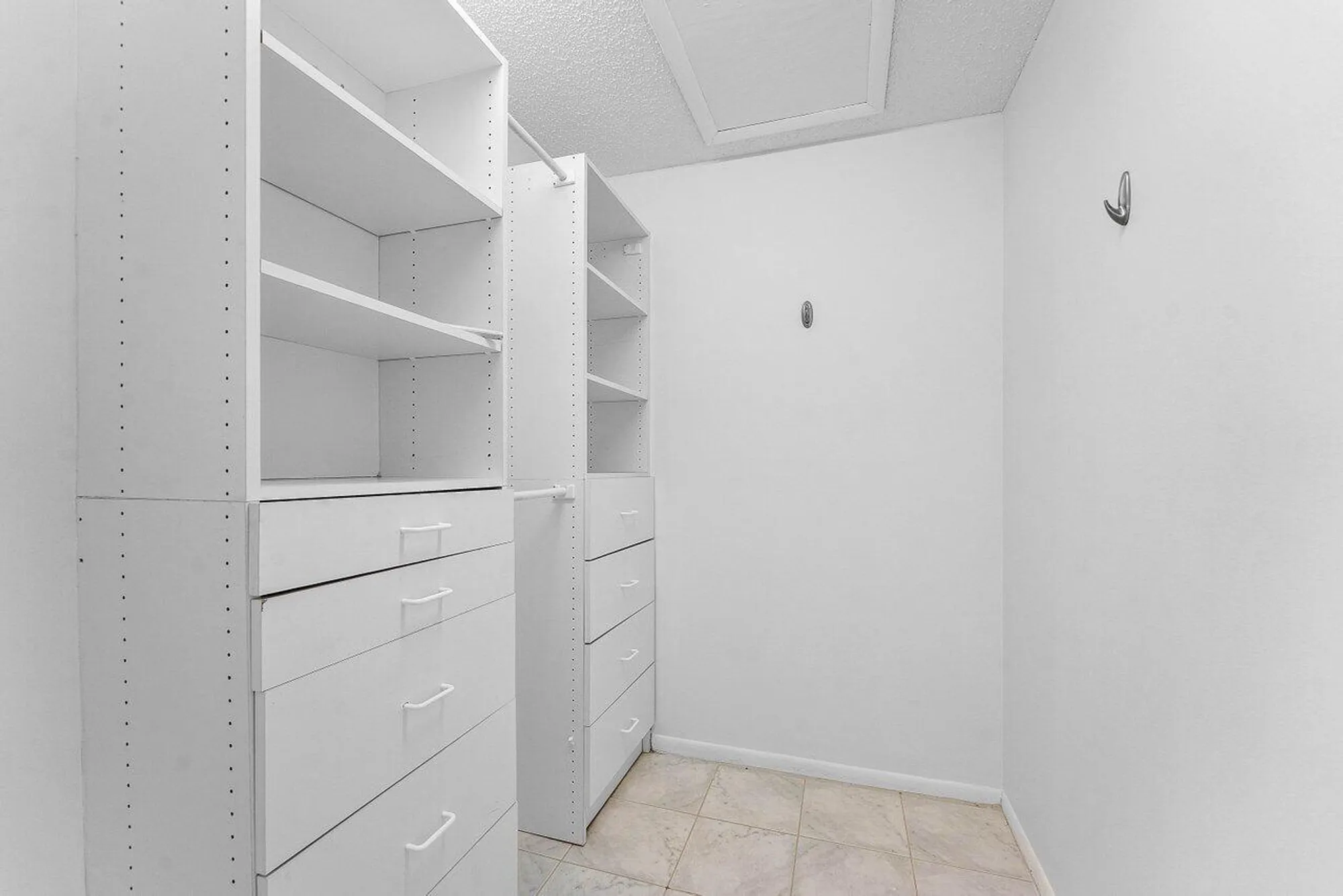 Property Slideshow image 24 of 53 | 8566 casa del lago 47 f, Boca Raton, FL, 33433