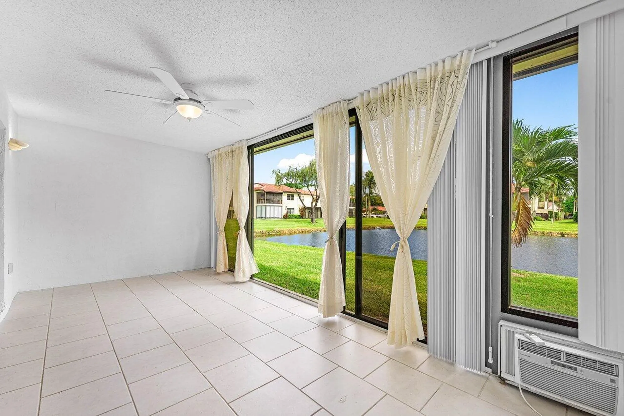 Property Slideshow image 31 of 53 | 8566 casa del lago 47 f, Boca Raton, FL, 33433