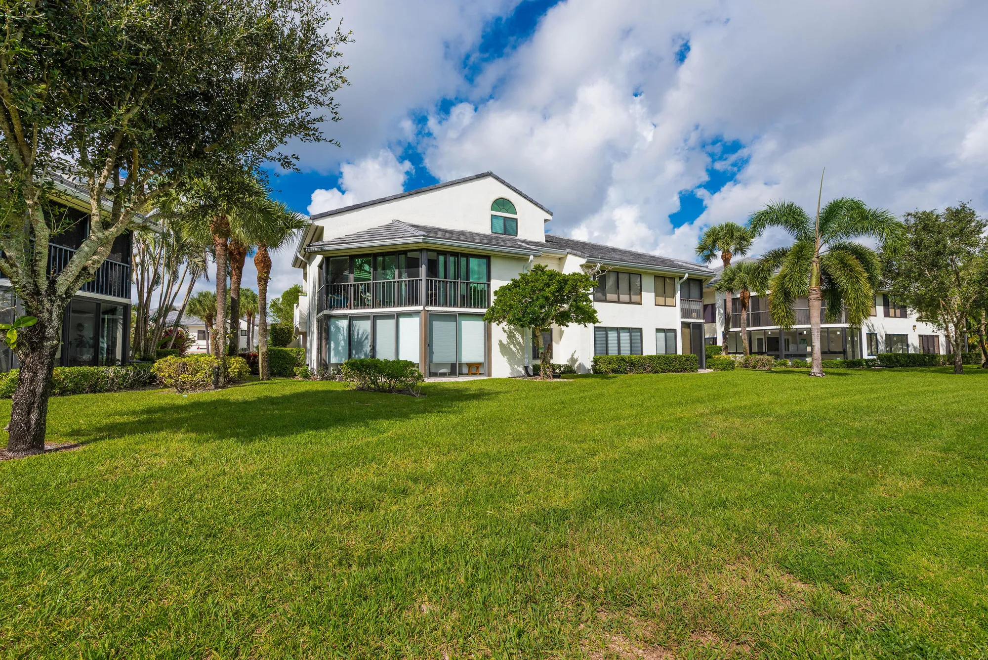 Property Slideshow image 30 of 75 | 15980 loch katrine trl apt 8104, Delray Beach, FL, 33446