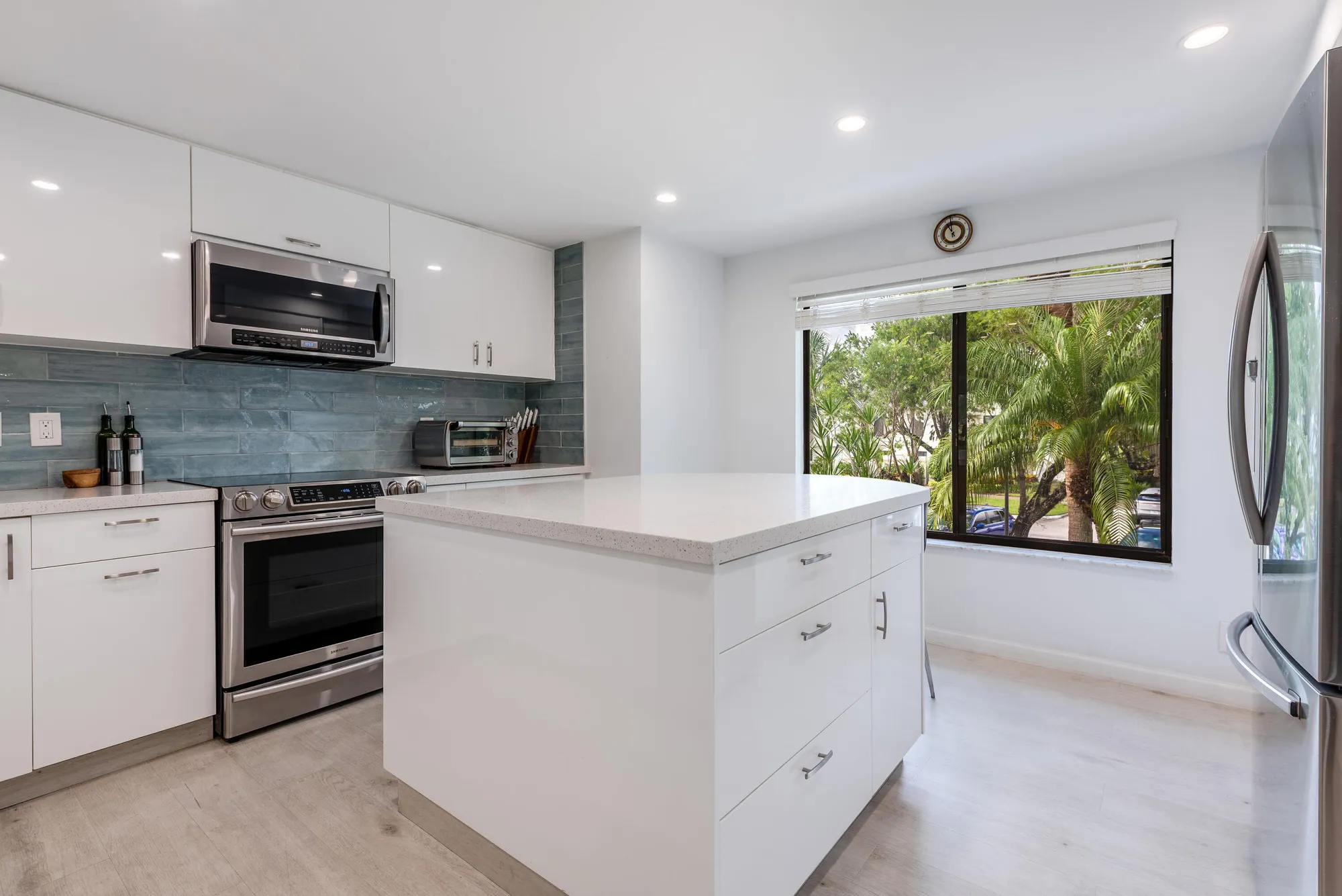 Property Slideshow image 6 of 75 | 15980 loch katrine trl apt 8104, Delray Beach, FL, 33446