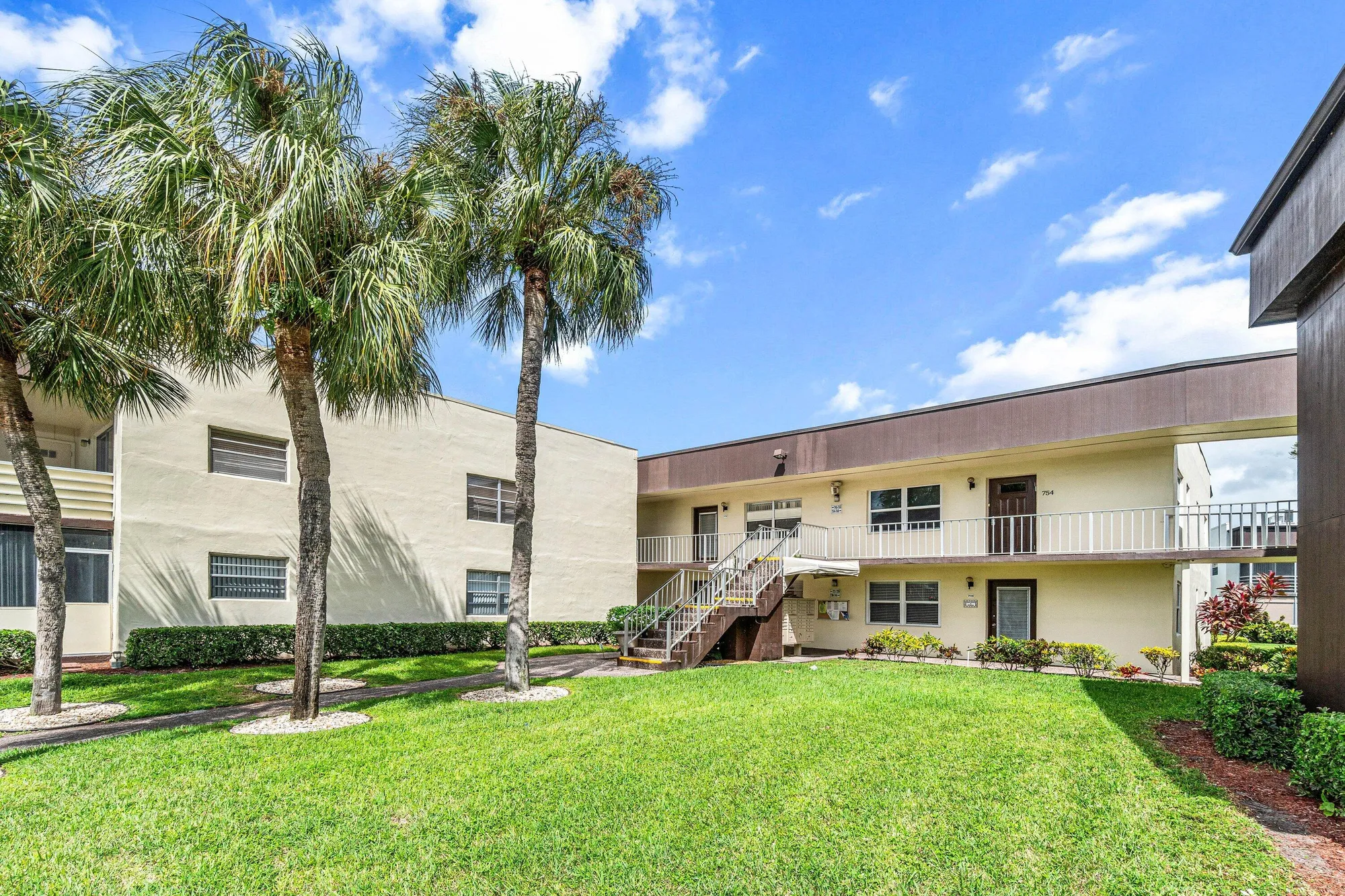 Property Slideshow image 21 of 34 | 733 normandy p # 733, Delray Beach, FL, 33484