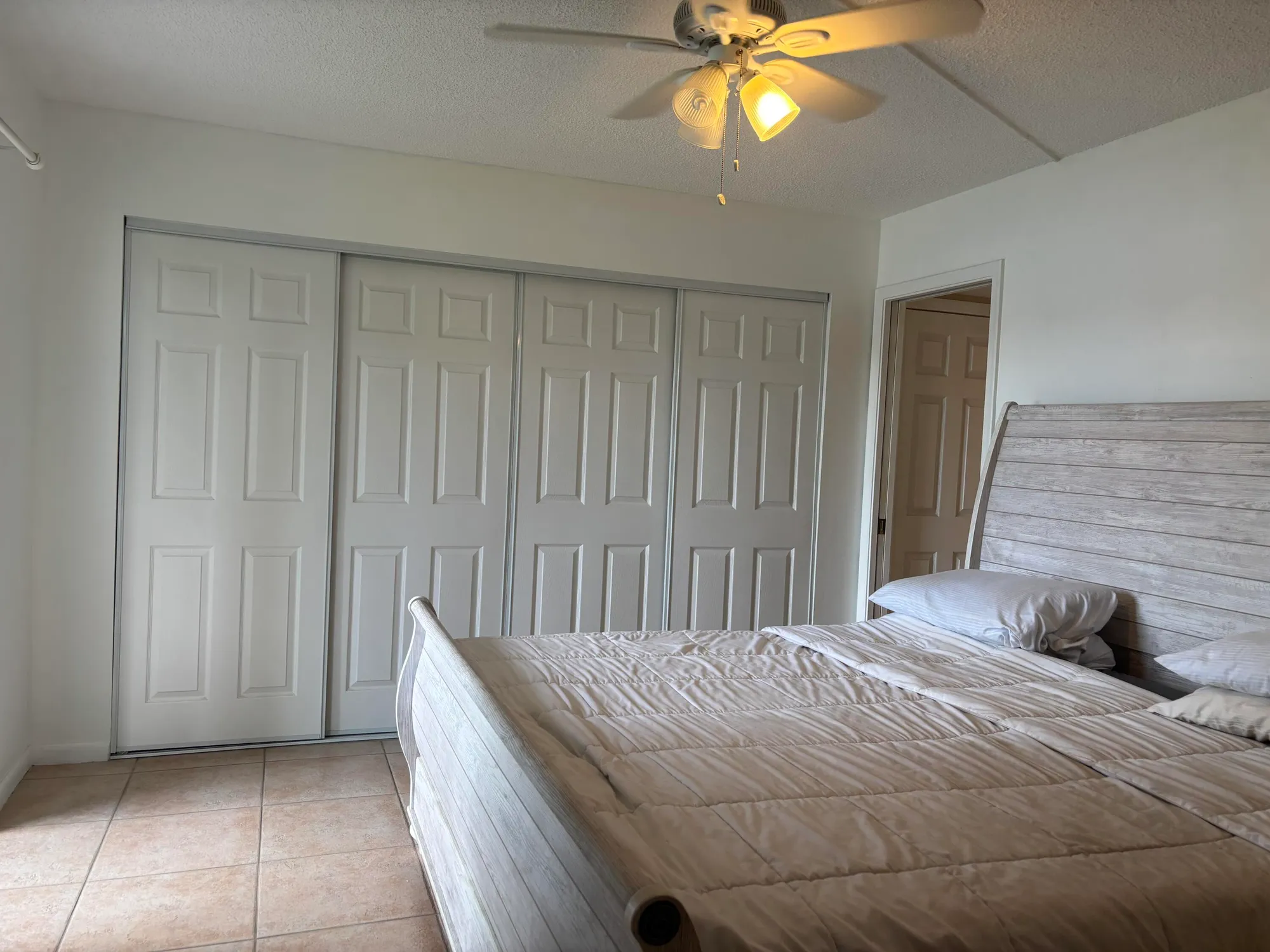 Property Slideshow image 13 of 25 | 254 chatham m, West Palm Beach, FL, 33417
