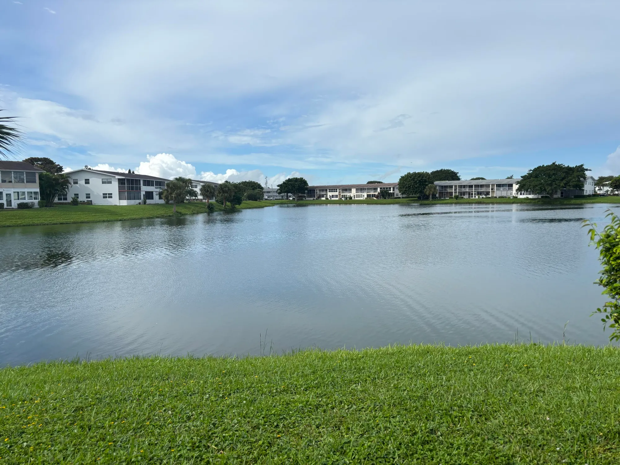 Property Slideshow image 1 of 25 | 254 chatham m, West Palm Beach, FL, 33417