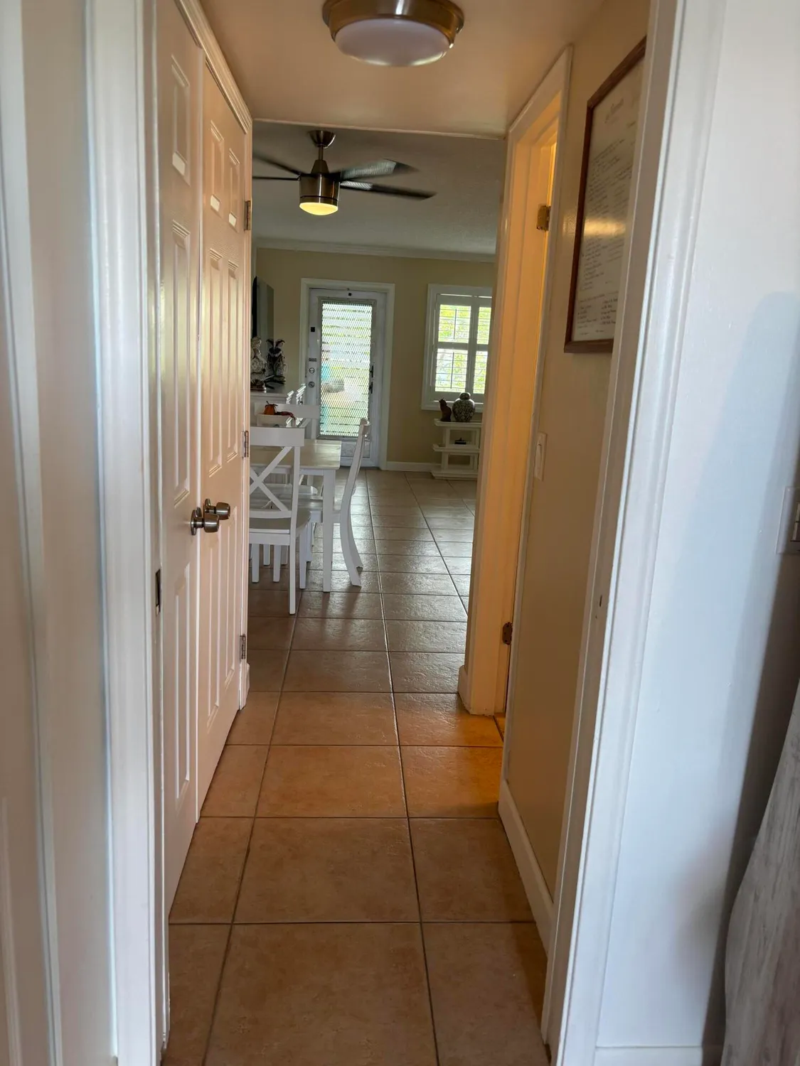 Property Slideshow image 12 of 25 | 254 chatham m, West Palm Beach, FL, 33417