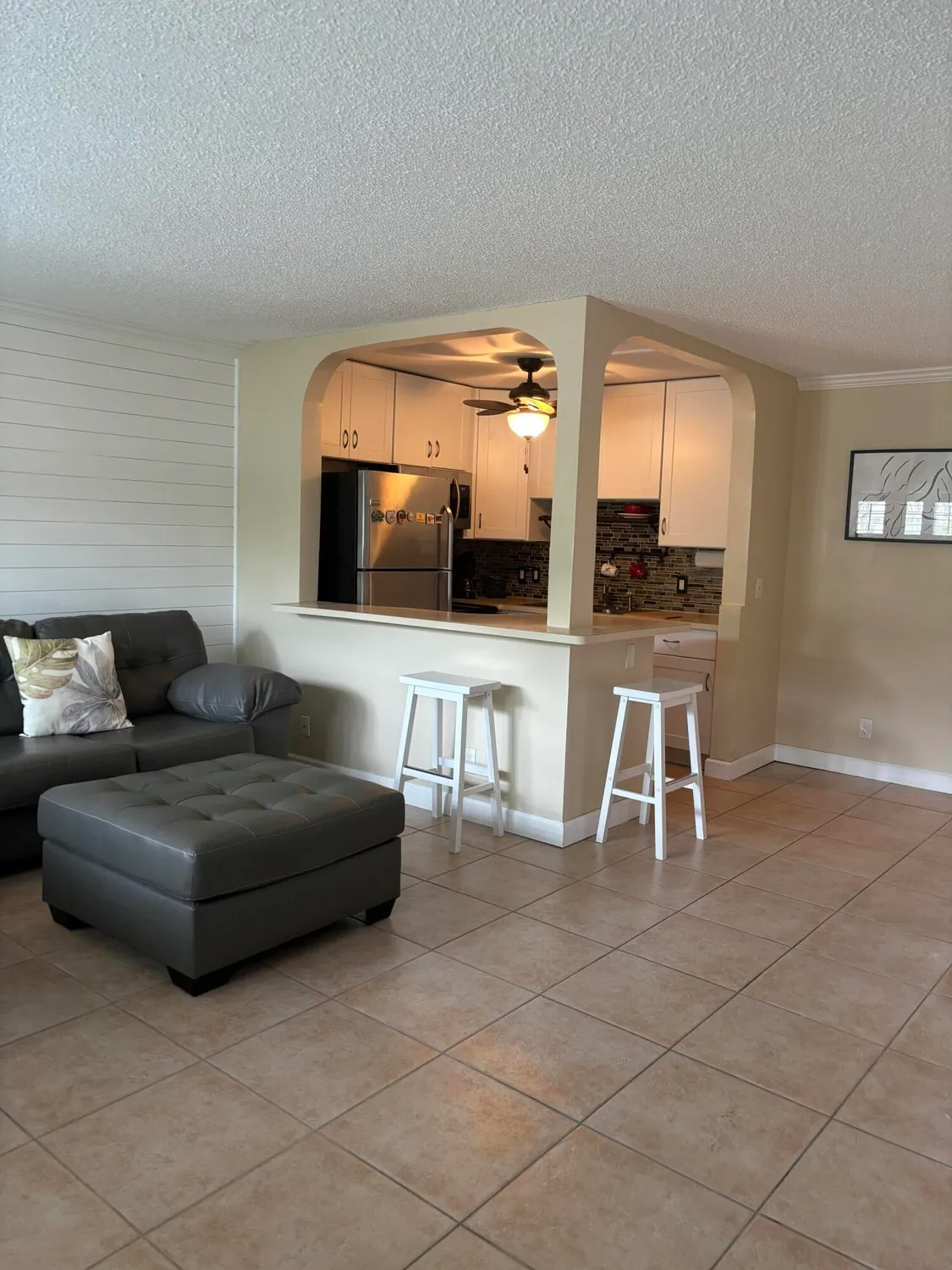 Property Slideshow image 9 of 25 | 254 chatham m, West Palm Beach, FL, 33417