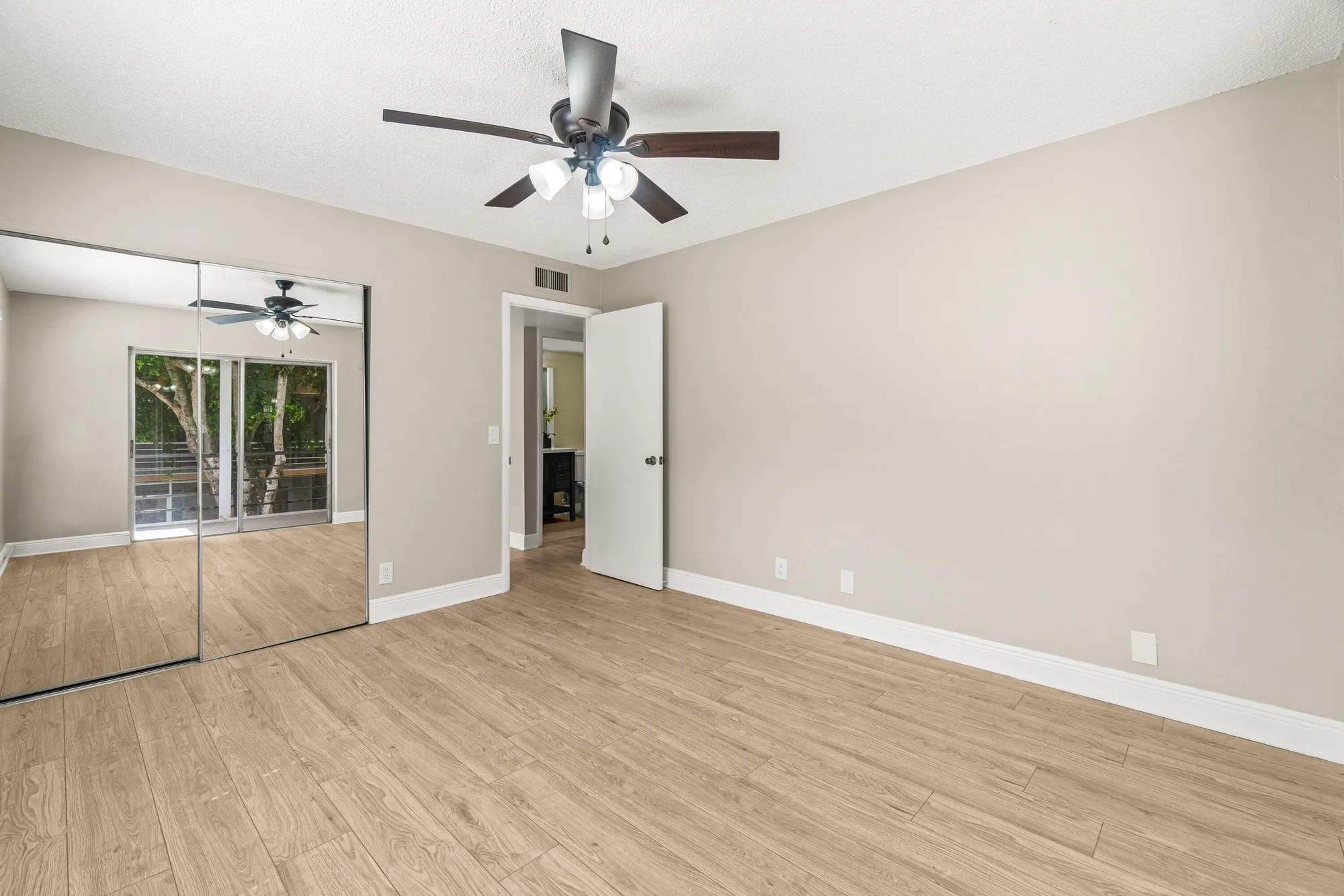 Property Slideshow image 18 of 38 | 222 piedmont e unit e, Delray Beach, FL, 33484