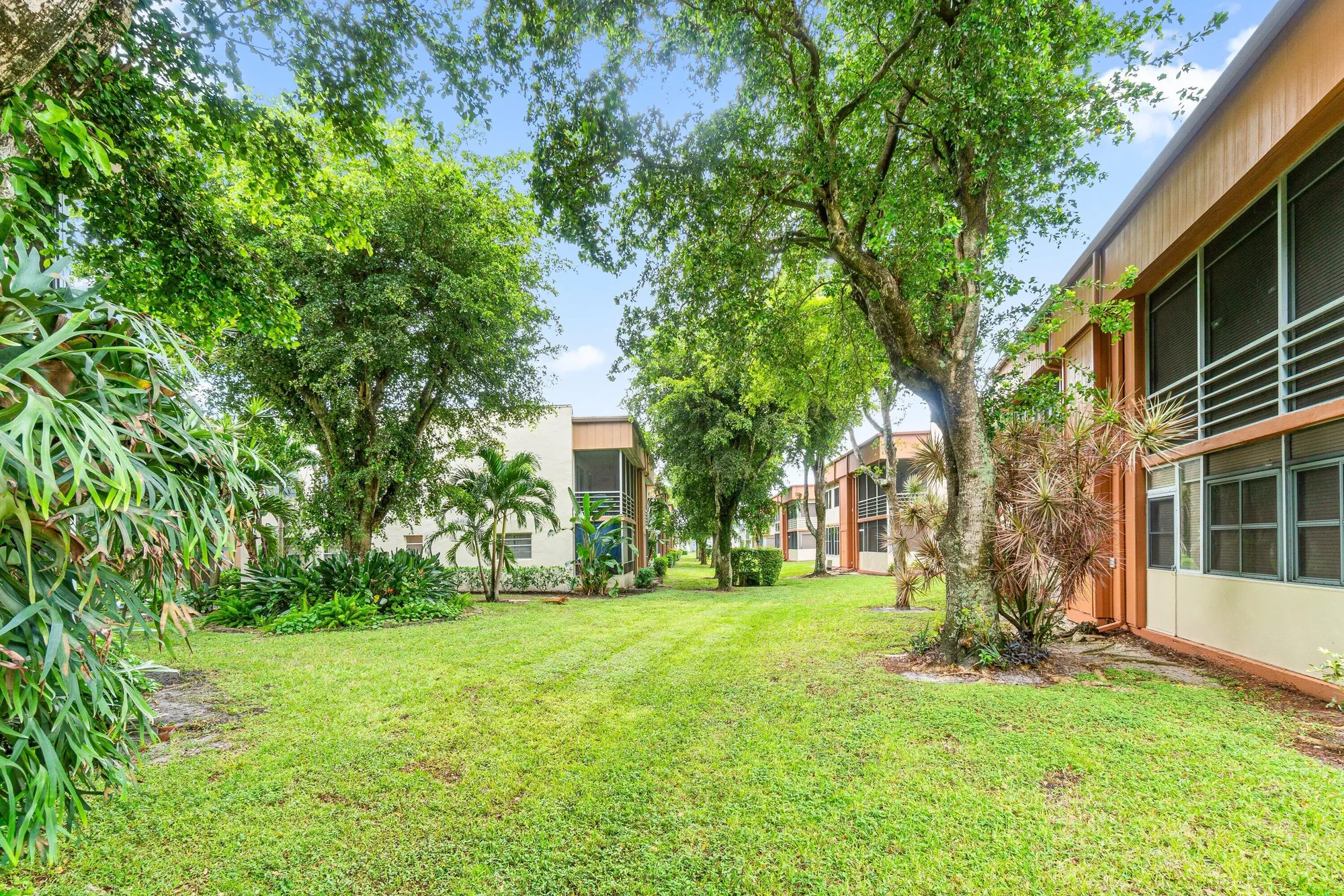 Property Slideshow image 28 of 38 | 222 piedmont e unit e, Delray Beach, FL, 33484