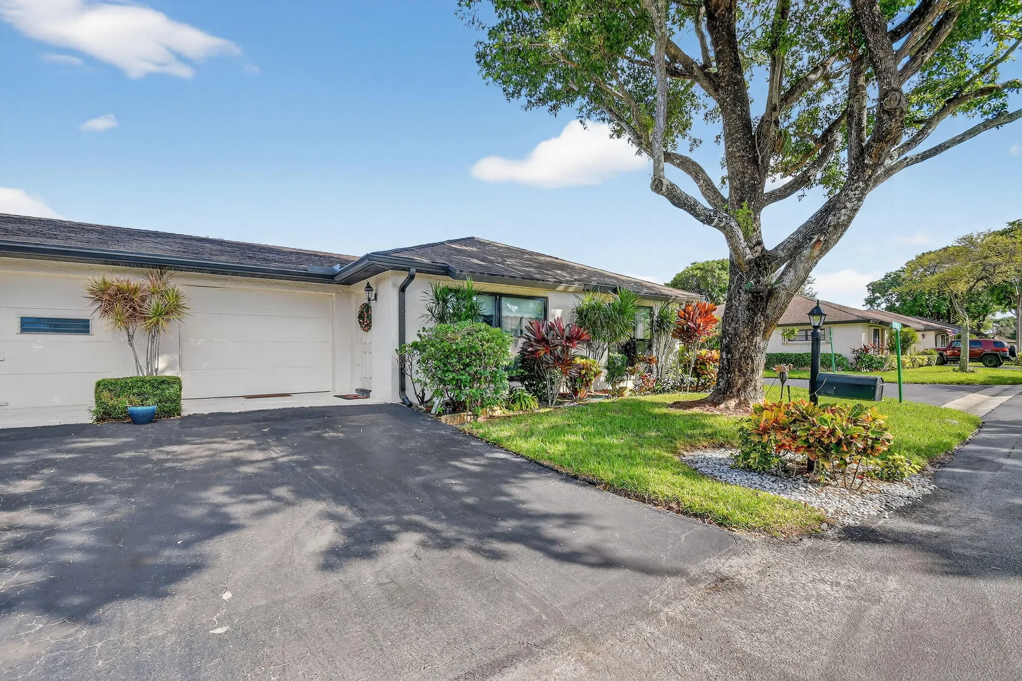 Property Slideshow image 7 of 45 | 4768 storkwood ter b, Boynton Beach, FL, 33436