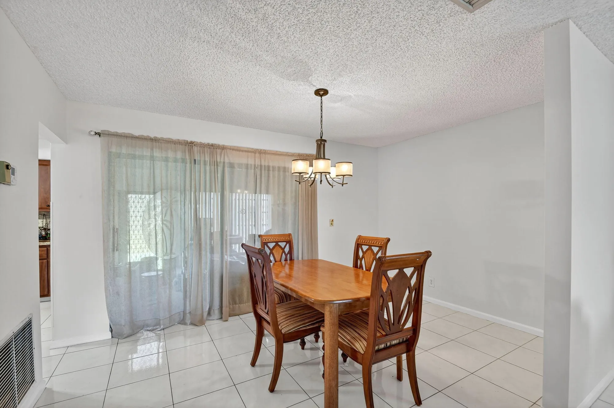 Property Slideshow image 14 of 45 | 4768 storkwood ter b, Boynton Beach, FL, 33436