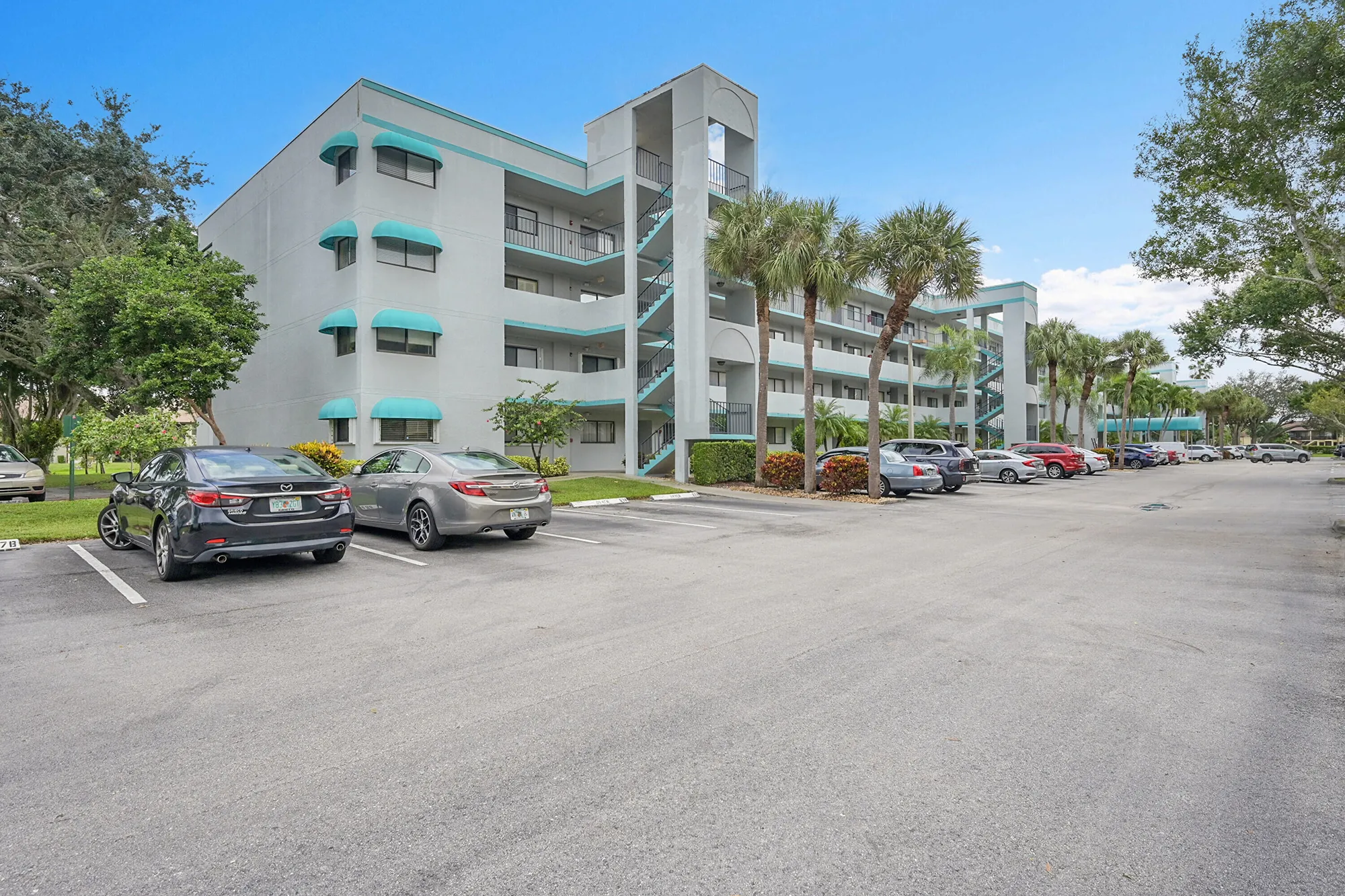 Property Slideshow image 26 of 42 | 4725 lucerne lakes blvd 411, Lake Worth, FL, 33467