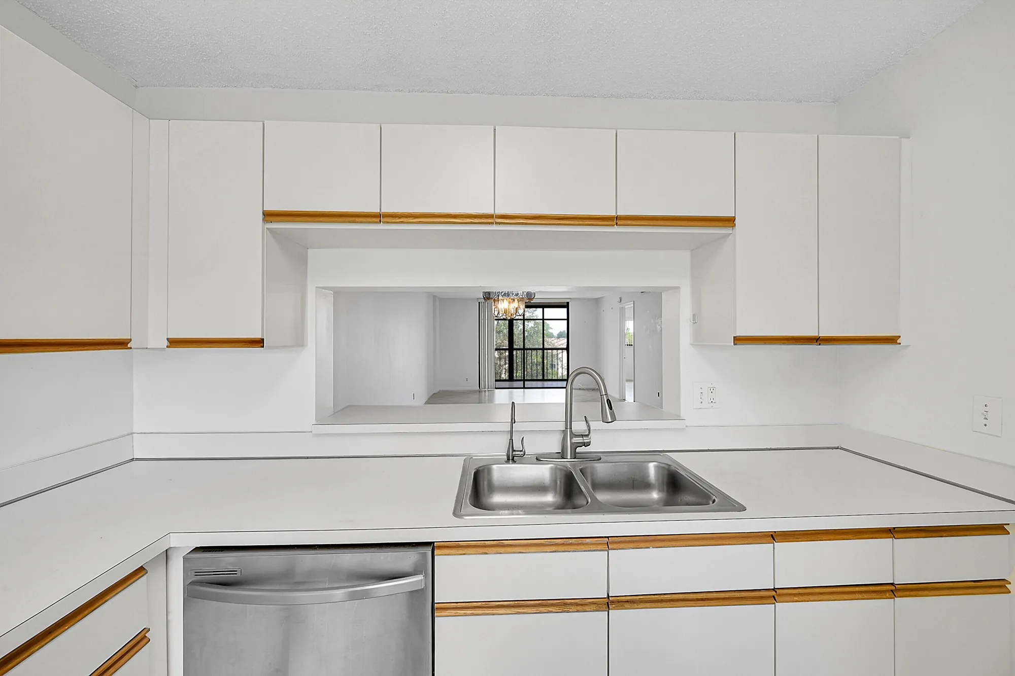 Property Slideshow image 7 of 42 | 4725 lucerne lakes blvd 411, Lake Worth, FL, 33467