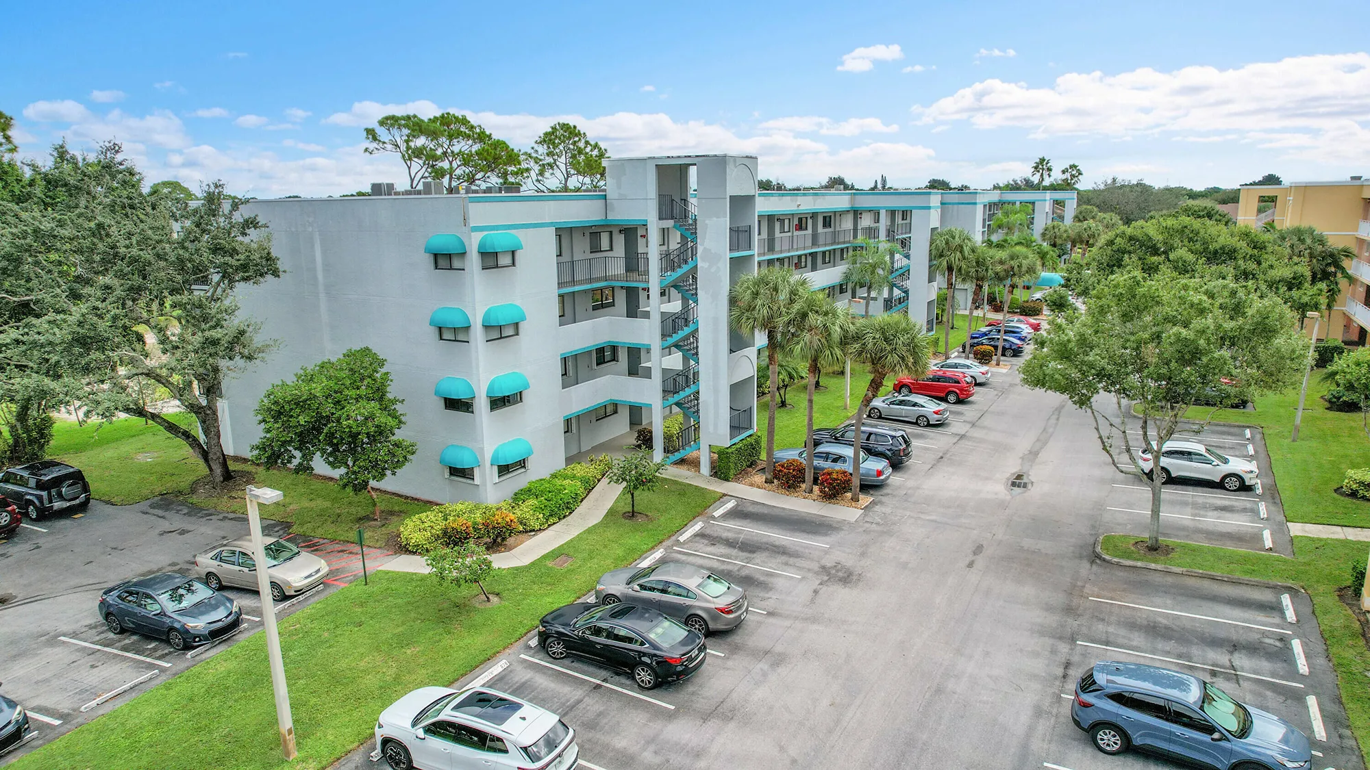 Property Slideshow image 38 of 42 | 4725 lucerne lakes blvd 411, Lake Worth, FL, 33467