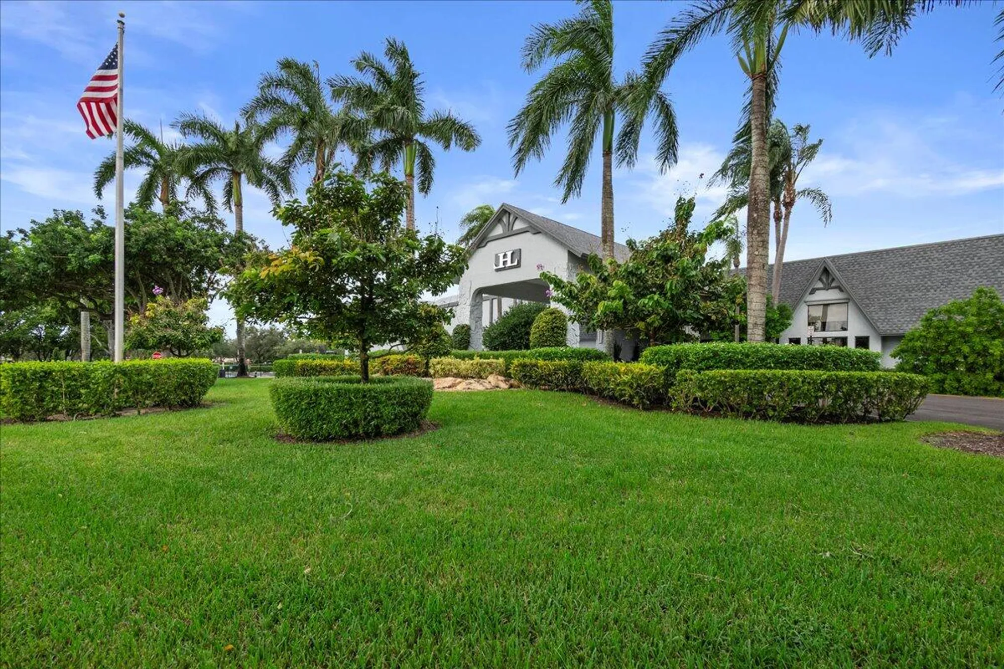 Property Slideshow image 19 of 39 | 14475 strathmore ln apt 402, Delray Beach, FL, 33446