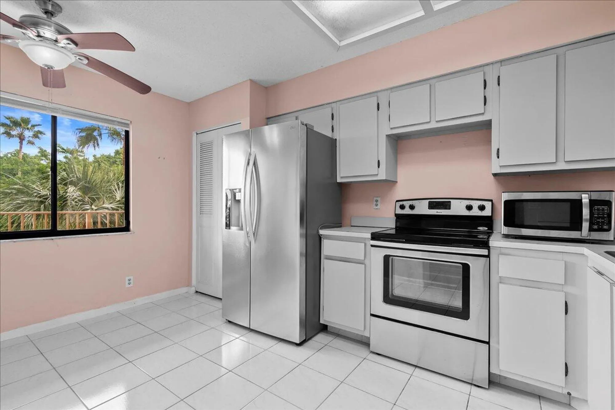 Property Slideshow image 6 of 39 | 14475 strathmore ln apt 402, Delray Beach, FL, 33446