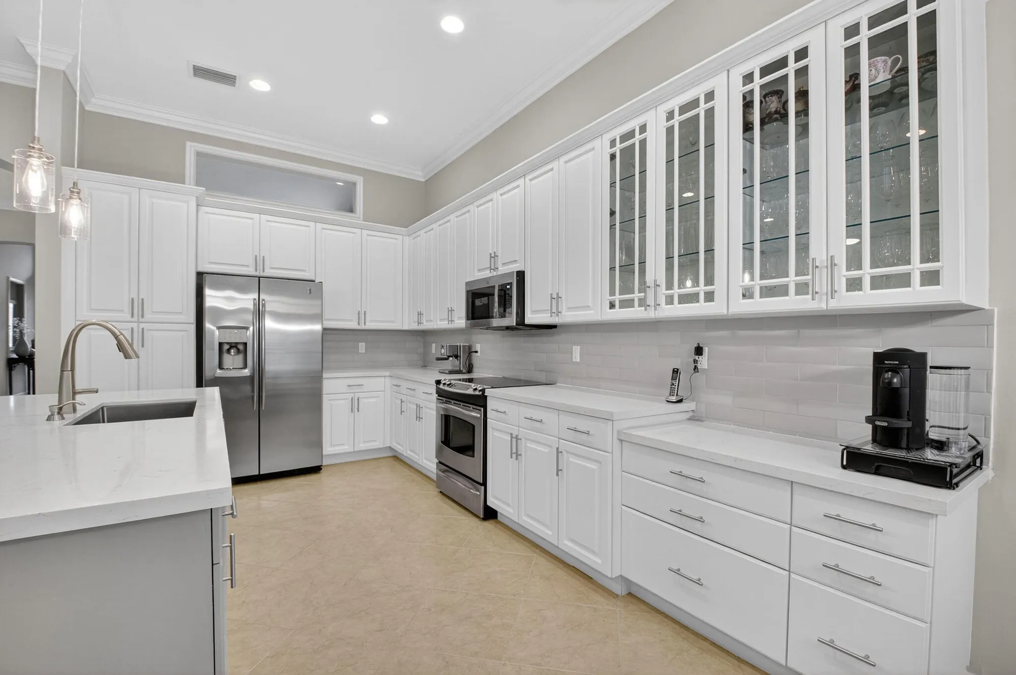 Property Slideshow image 18 of 89 | 7159 imperial beach cir, Delray Beach, FL, 33446