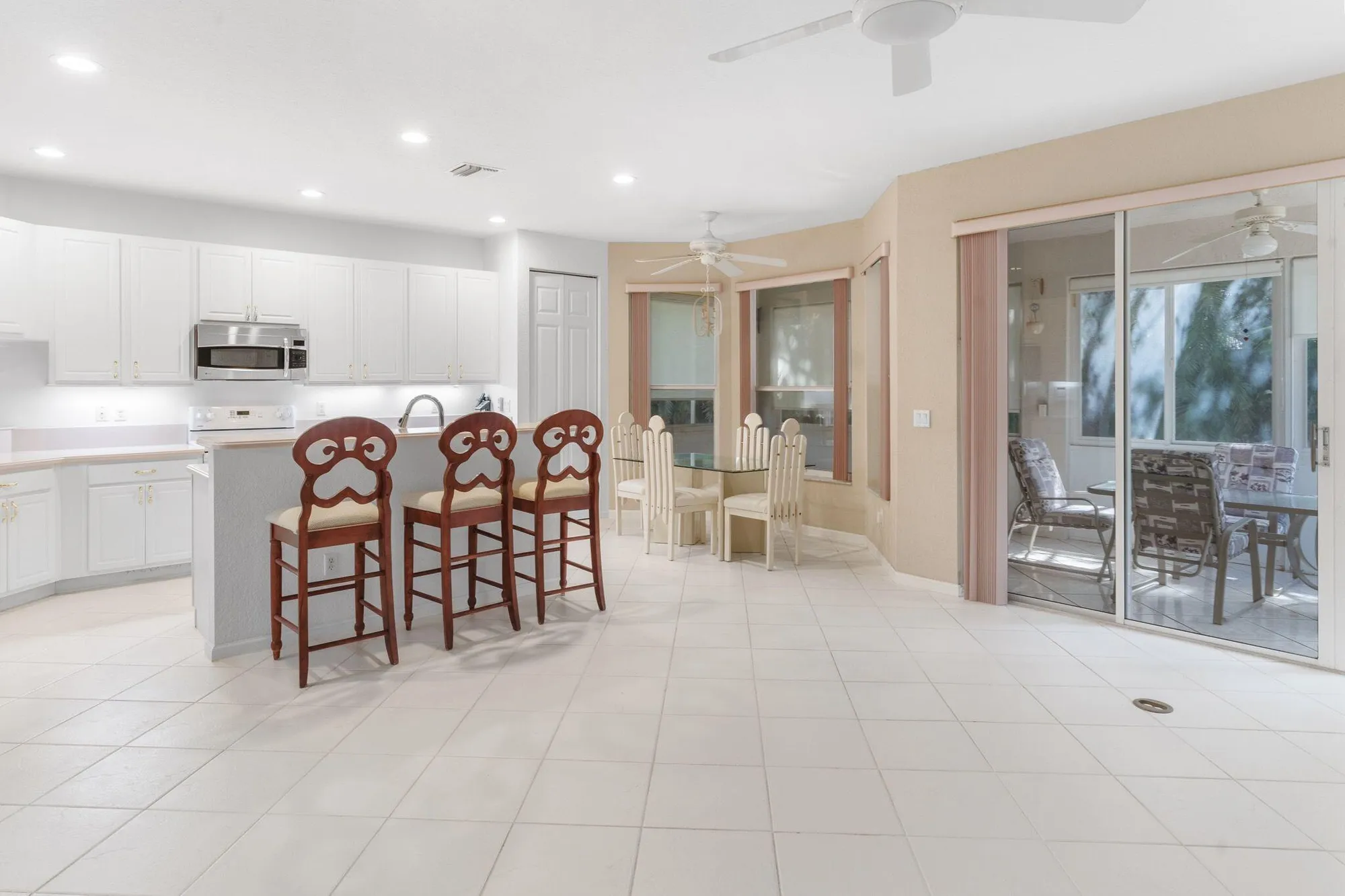 Property Slideshow image 15 of 49 | 6677 southport dr, Boynton Beach, FL, 33472