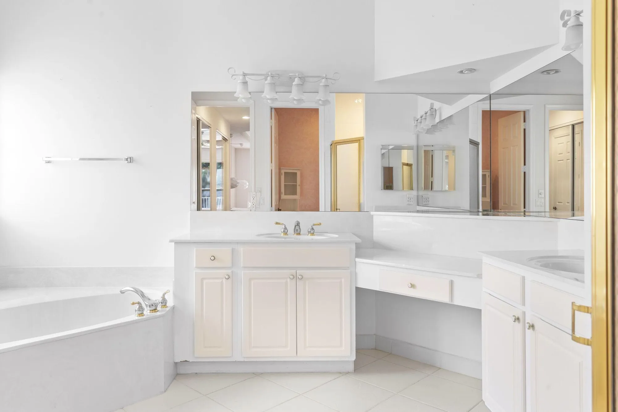 Property Slideshow image 21 of 49 | 6677 southport dr, Boynton Beach, FL, 33472