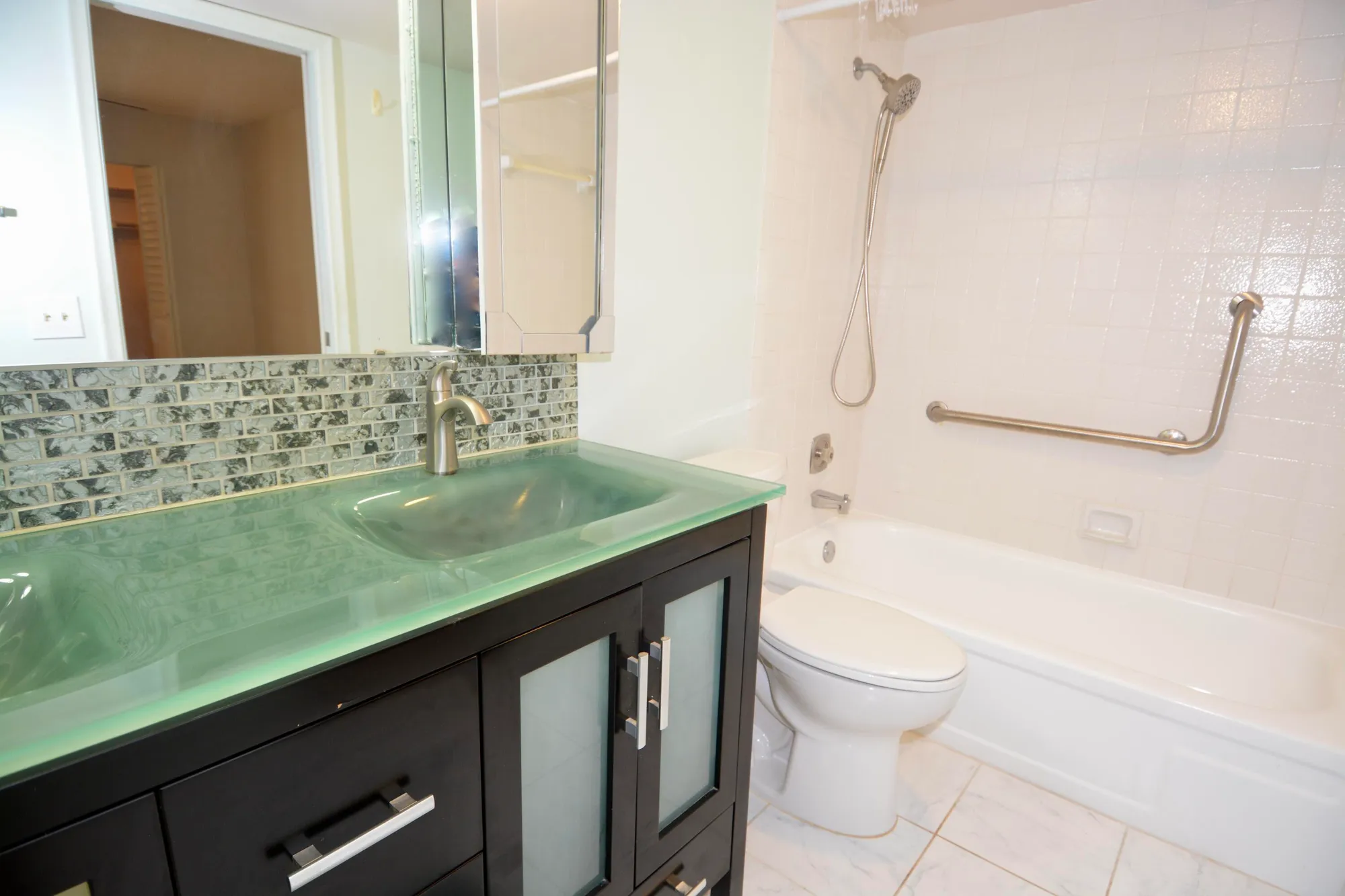 Property Slideshow image 12 of 18 | 3003 portofino isle b3, Coconut Creek, FL, 33066