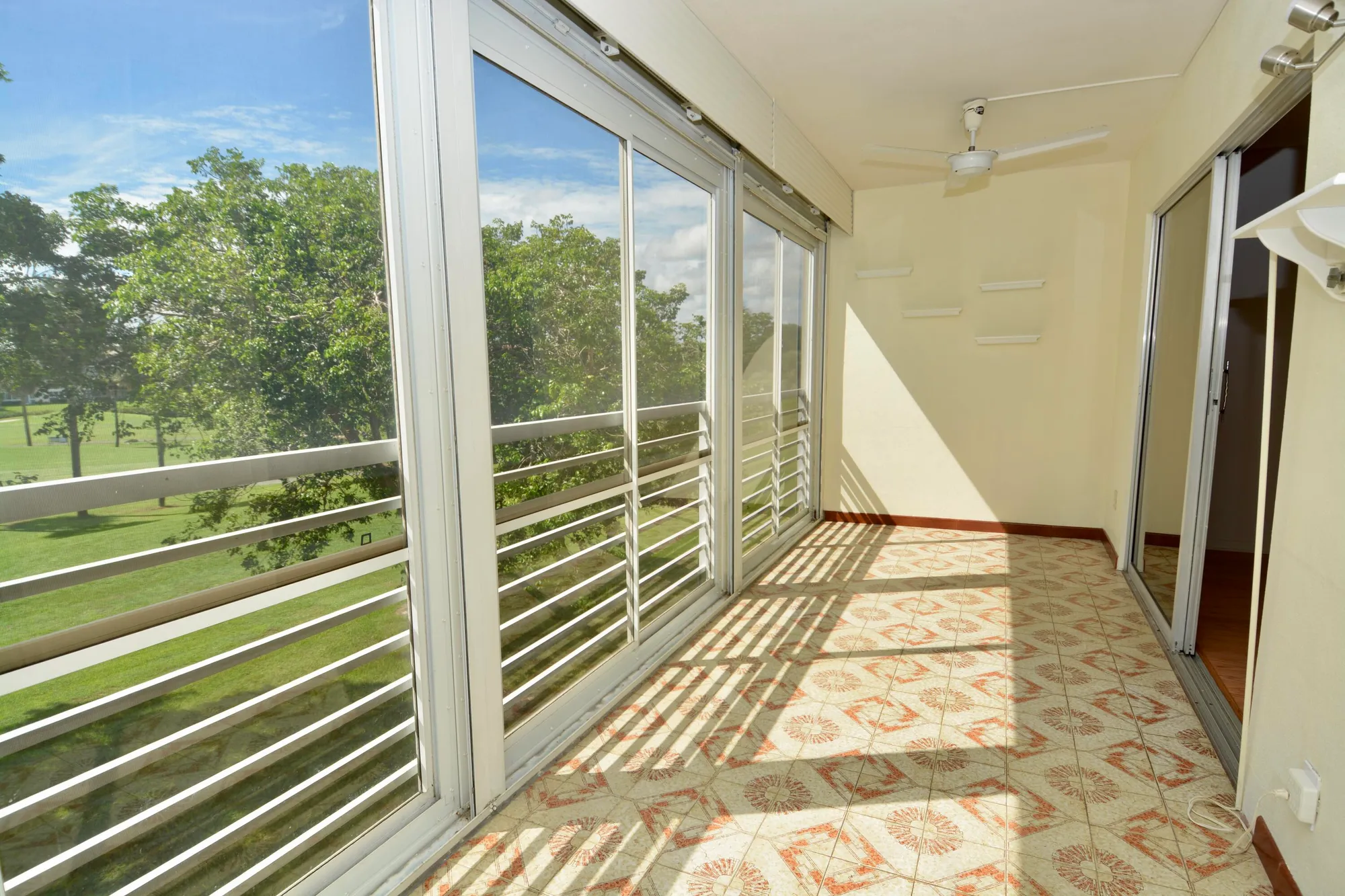 Property Slideshow image 13 of 18 | 3003 portofino isle b3, Coconut Creek, FL, 33066