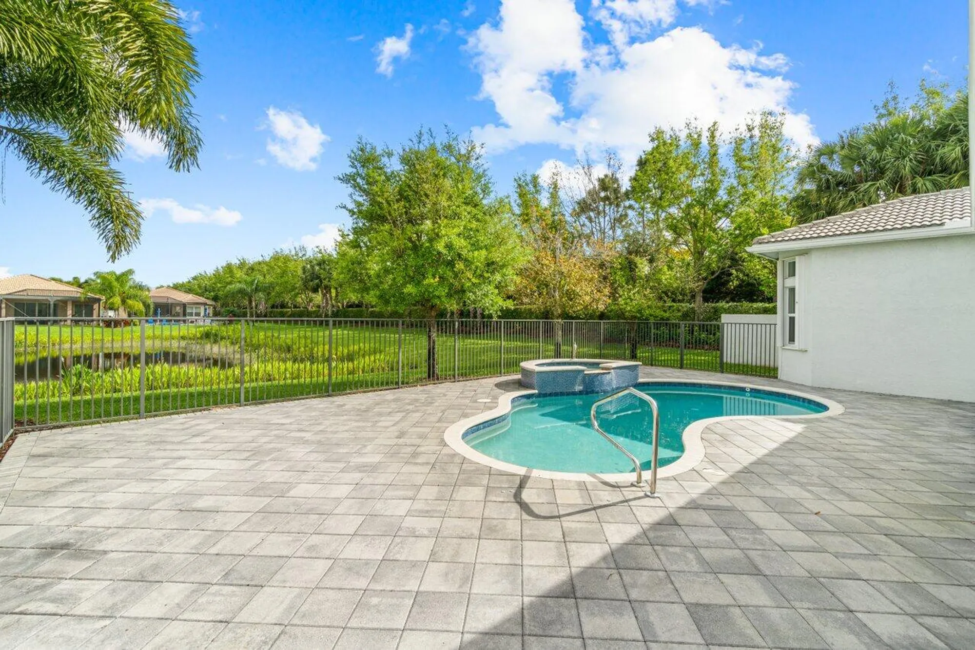 Property Slideshow image 37 of 42 | 9039 ribbons ridge pt, Boynton Beach, FL, 33473