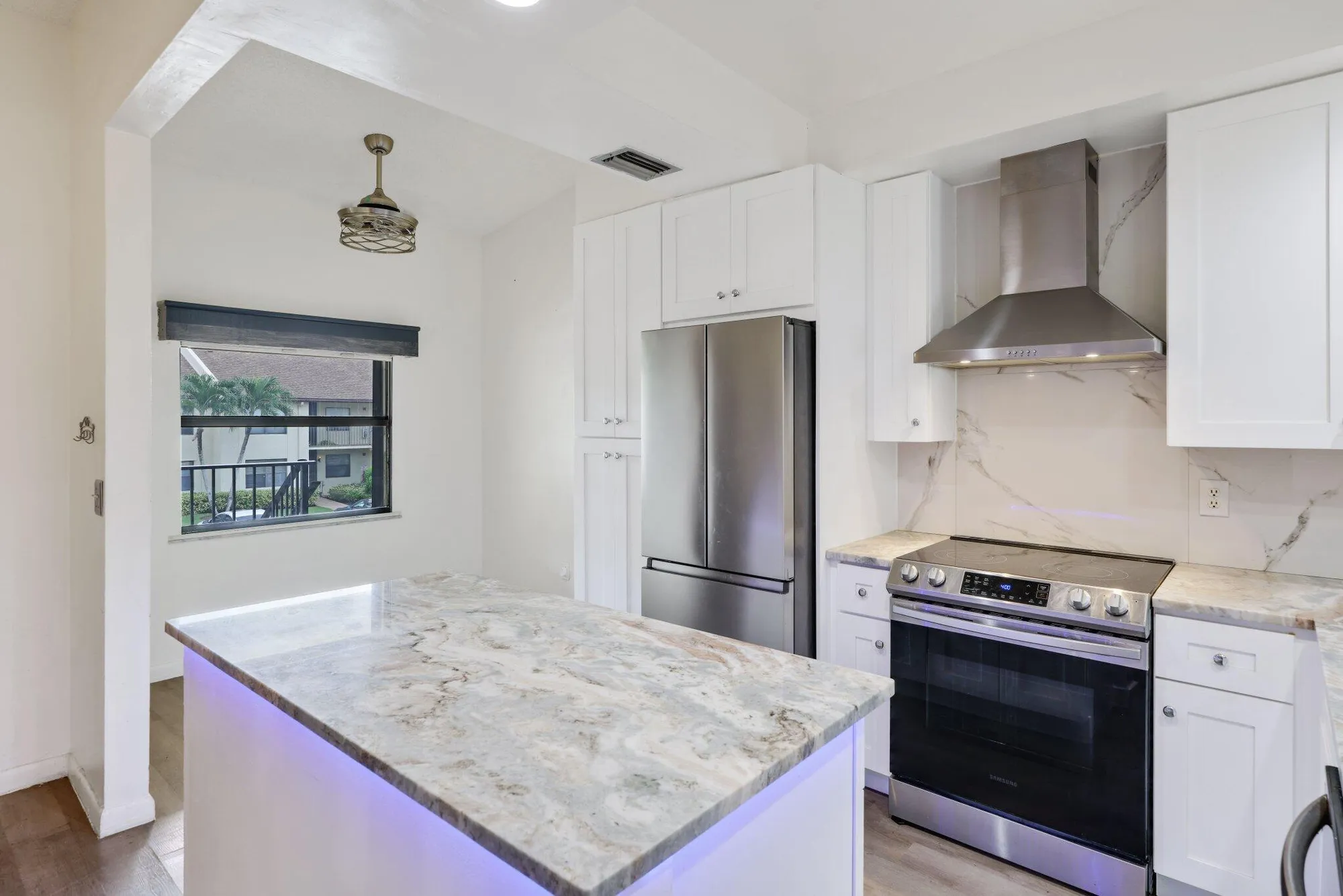 Property Slideshow image 7 of 28 | 7891 willow spring dr 1022, Lake Worth, FL, 33467