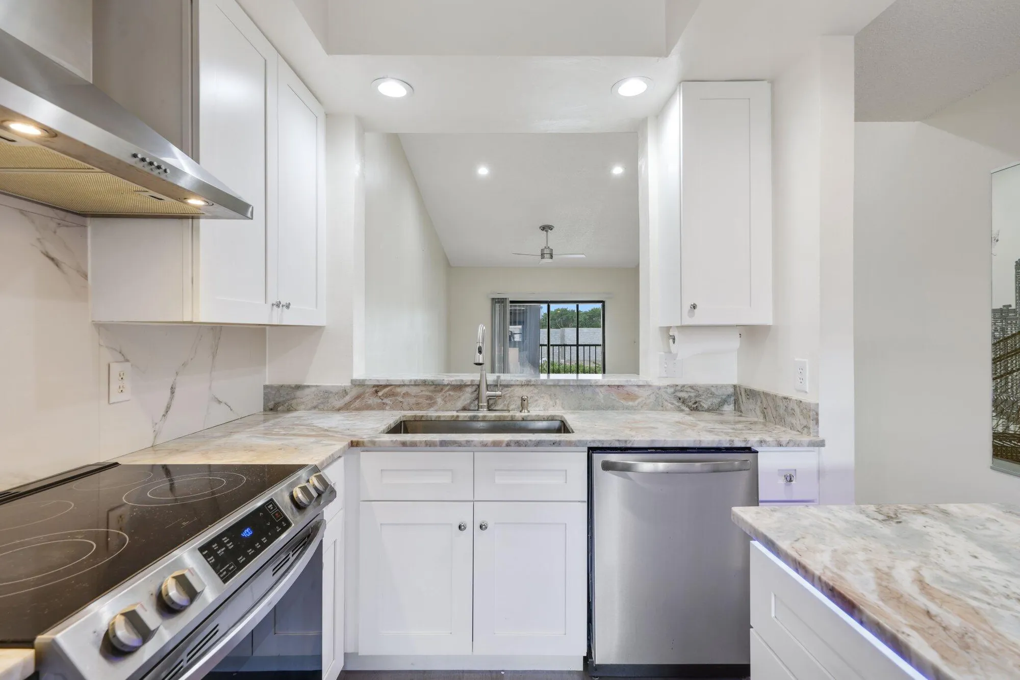 Property Slideshow image 10 of 28 | 7891 willow spring dr 1022, Lake Worth, FL, 33467