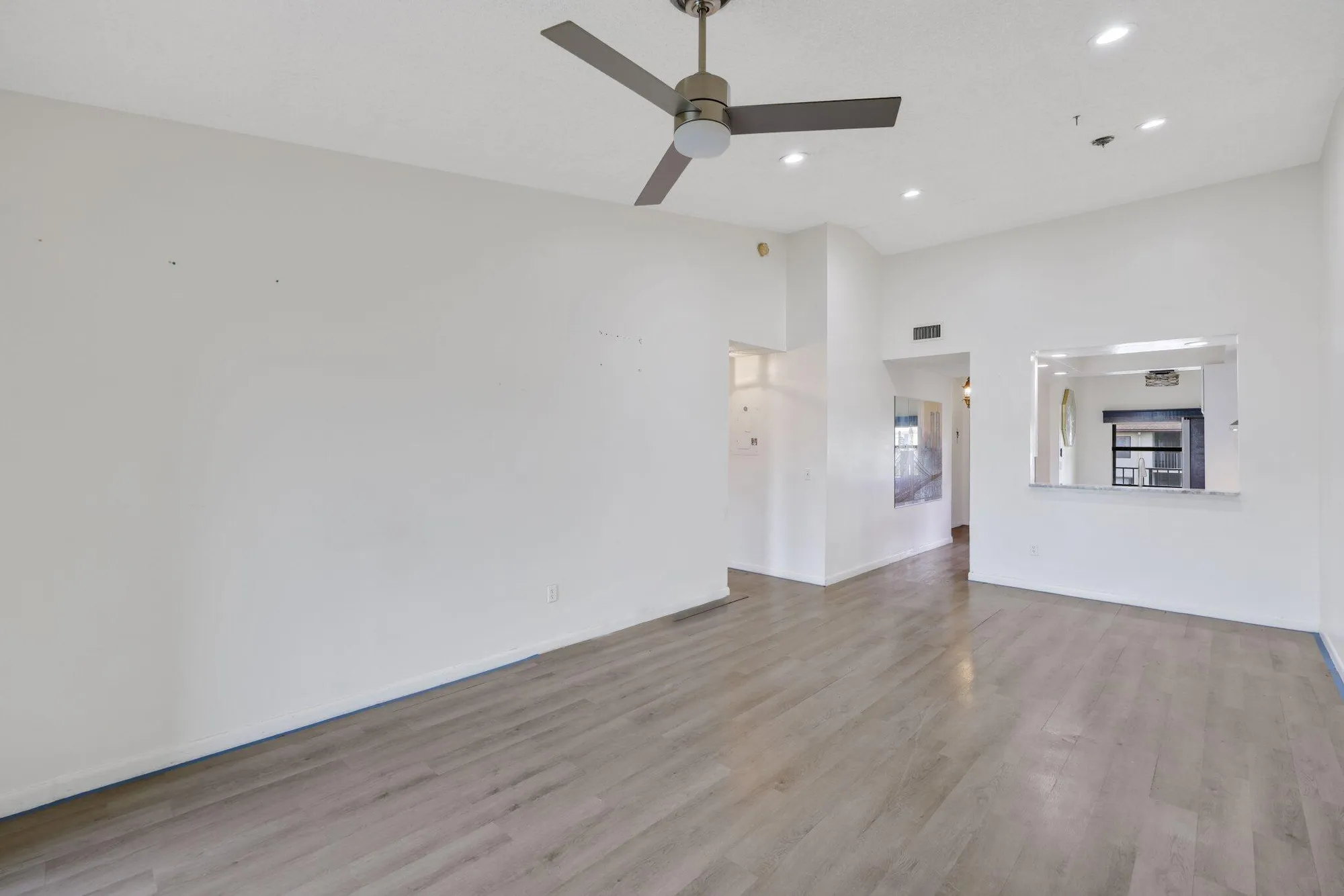 Property Slideshow image 12 of 28 | 7891 willow spring dr 1022, Lake Worth, FL, 33467