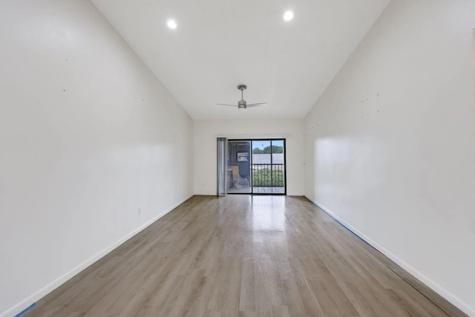 Property Slideshow image 19 of 28 | 7891 willow spring dr 1022, Lake Worth, FL, 33467