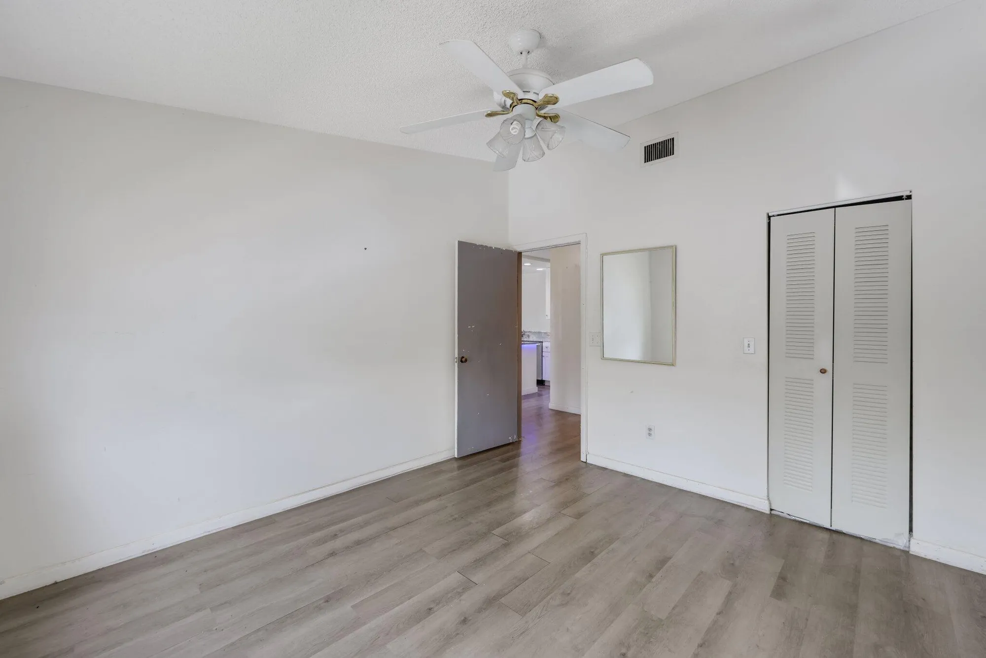 Property Slideshow image 16 of 28 | 7891 willow spring dr 1022, Lake Worth, FL, 33467